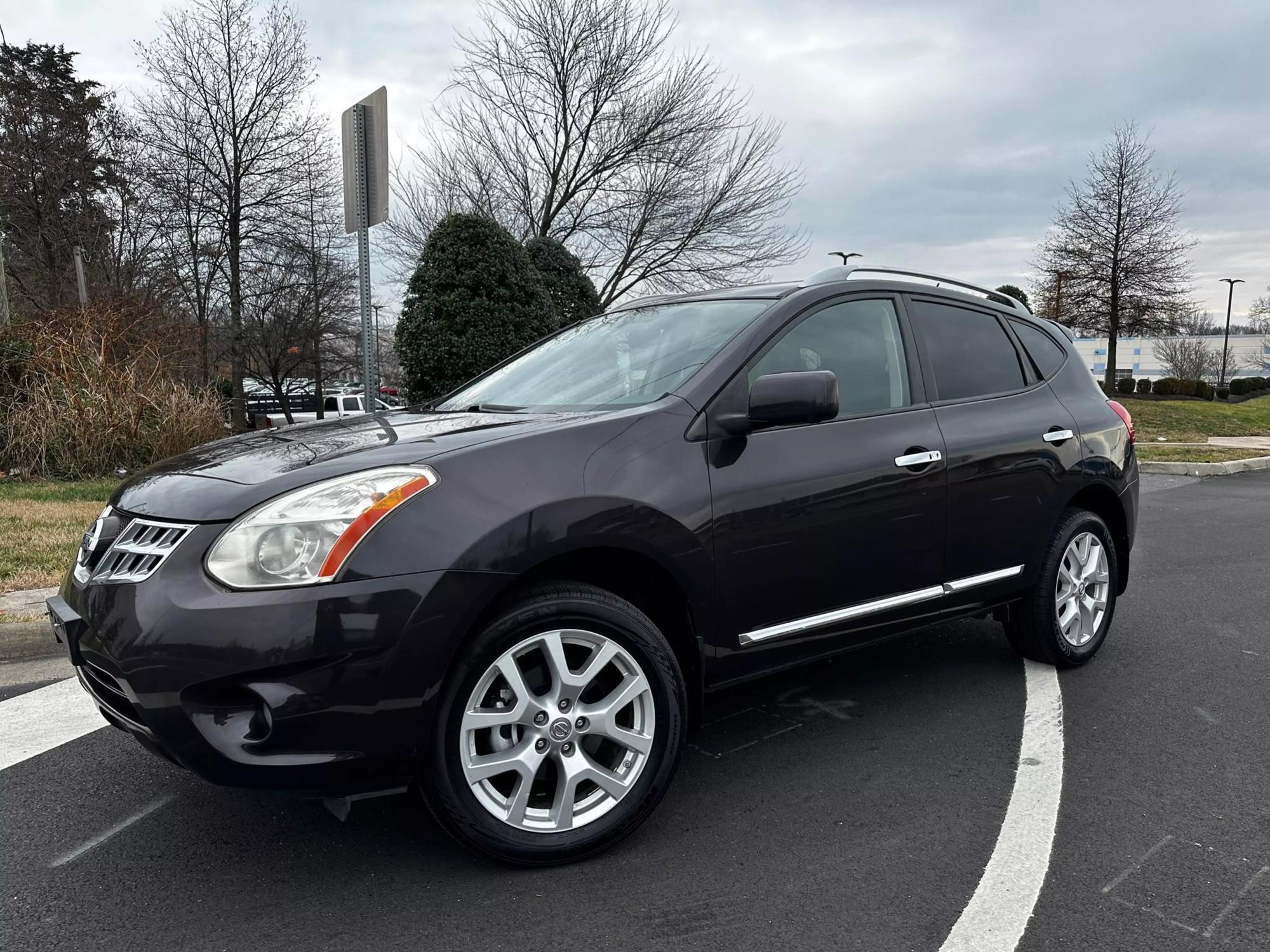 2013 Nissan Rogue SV photo 37