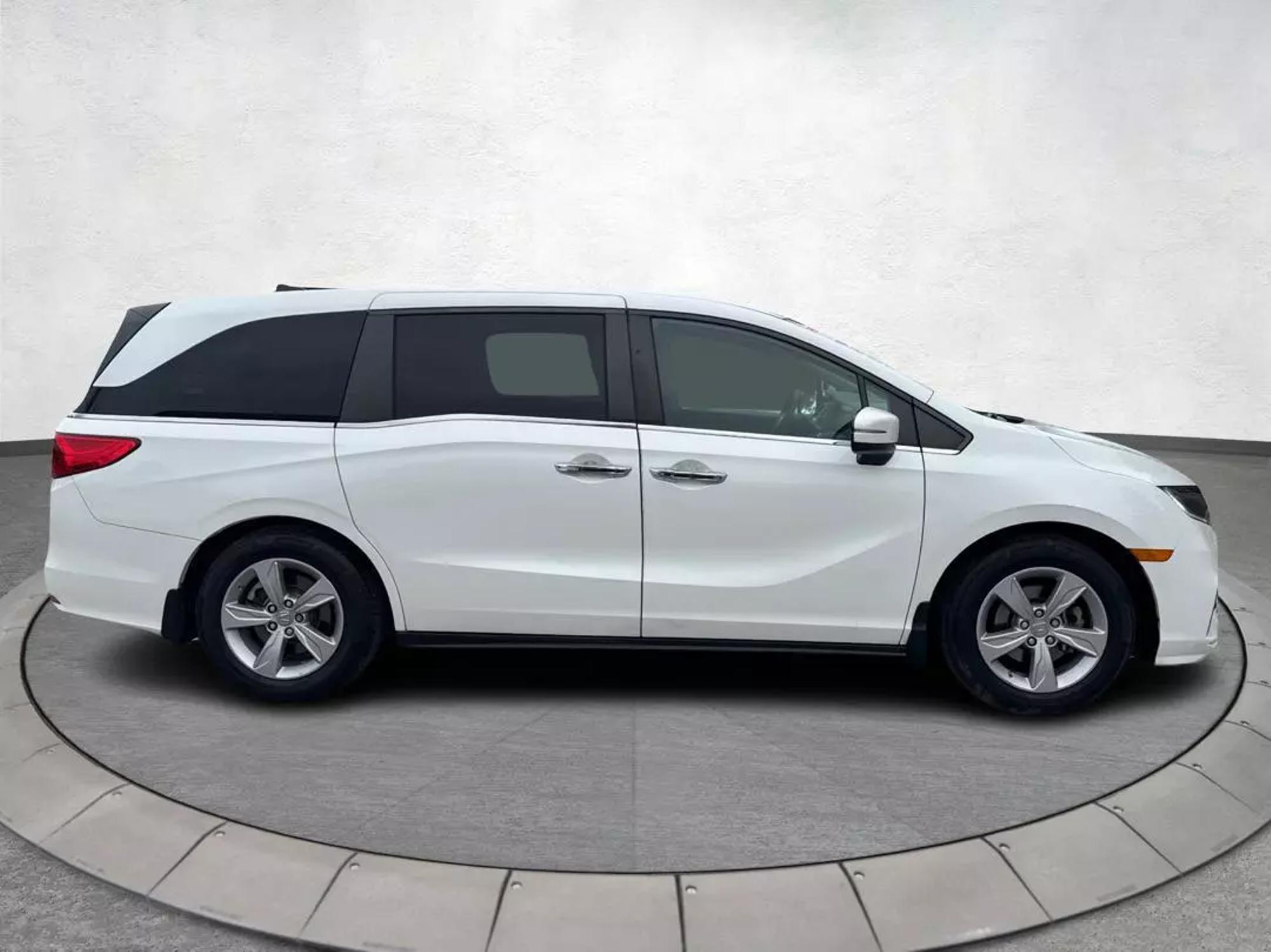 2020 Honda Odyssey EX photo 29