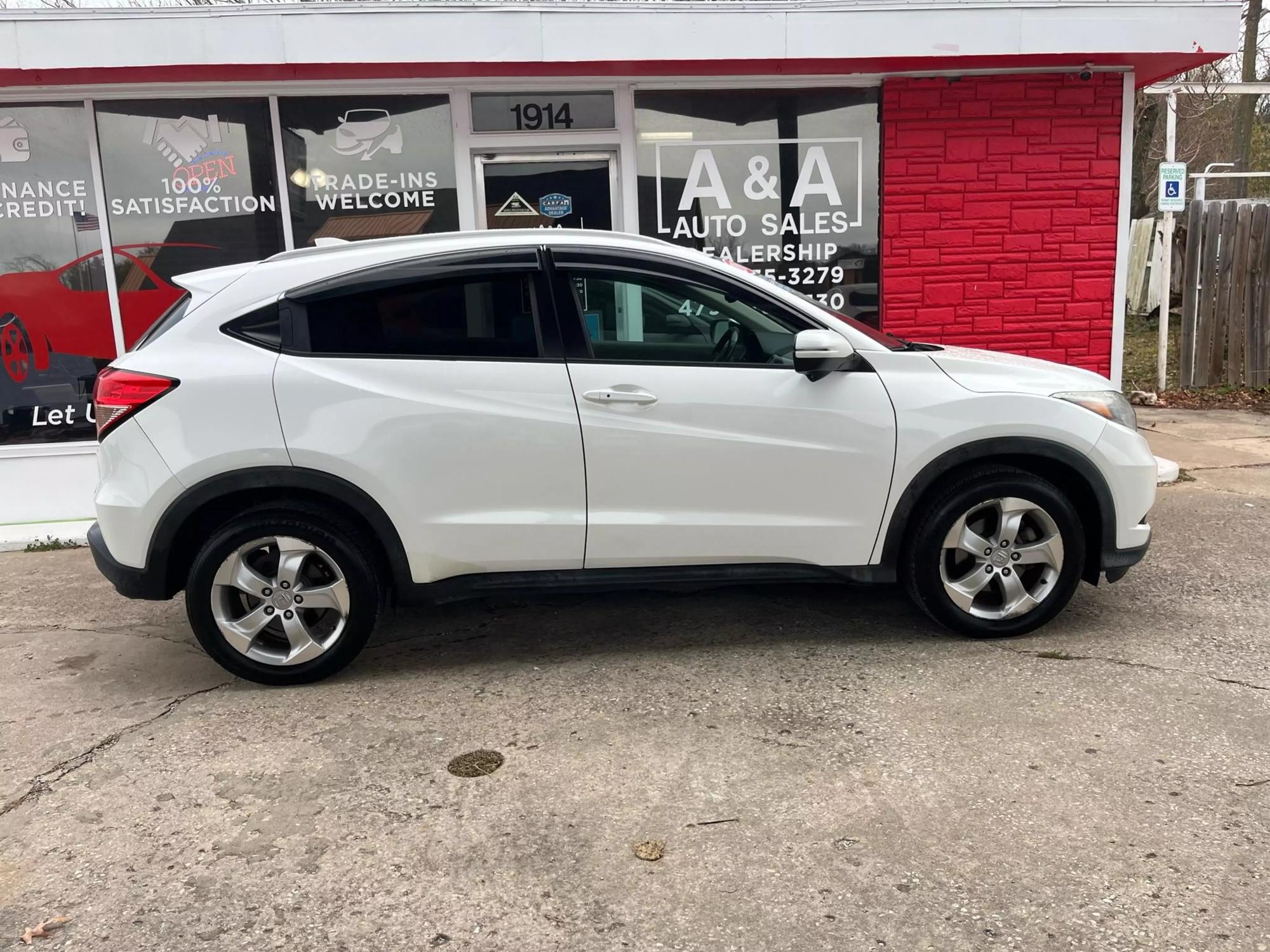 2016 Honda HR-V EX-L photo 30