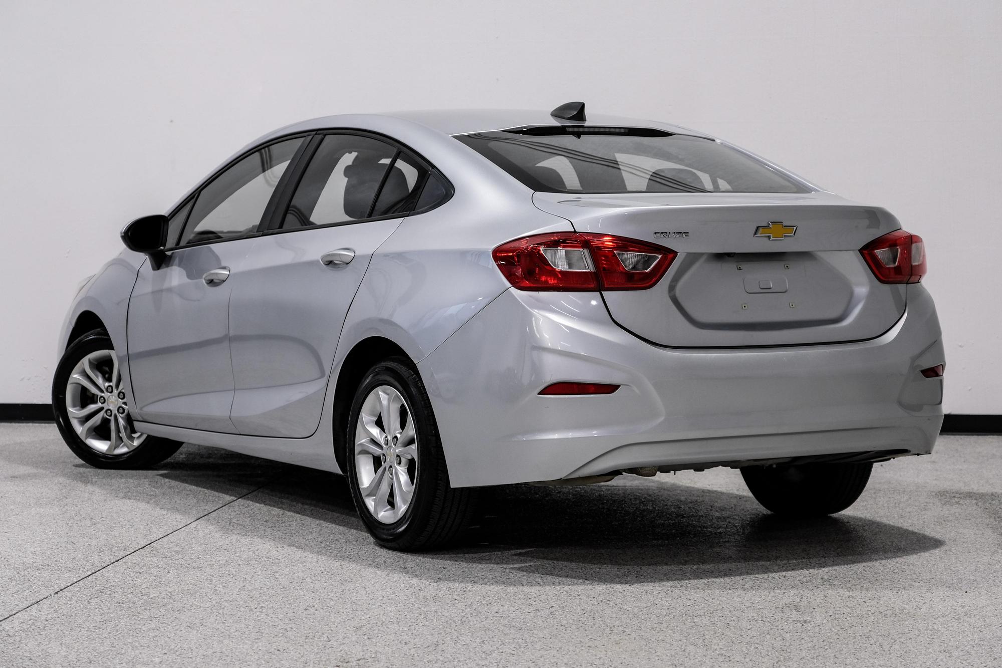 2017 Chevrolet Cruze LS photo 63