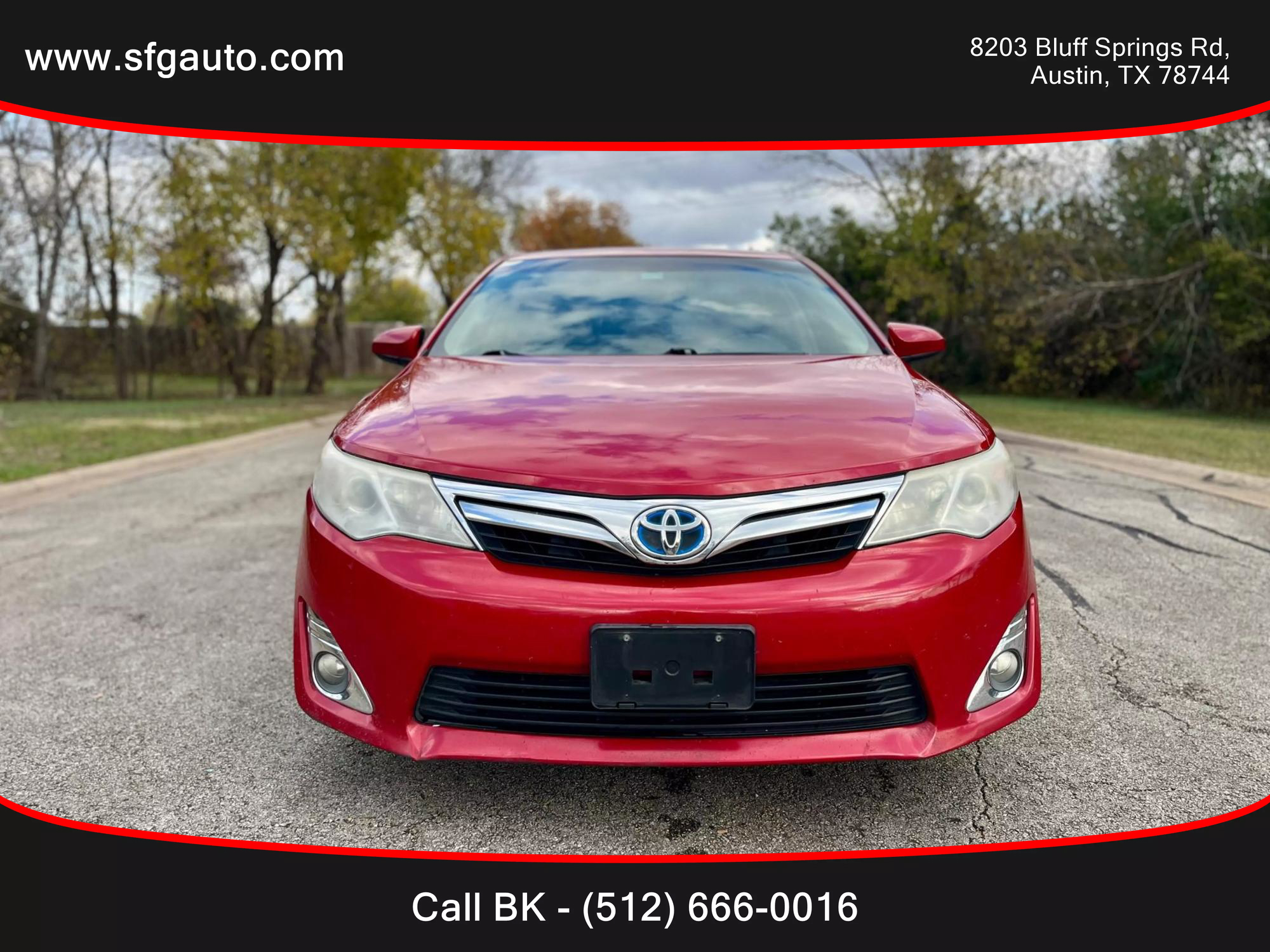 2014 Toyota Camry XLE Hybrid photo 16