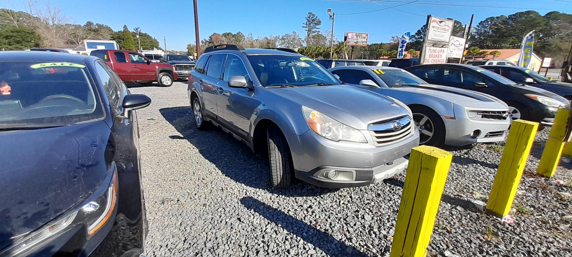 2010 Subaru Outback I Limited photo 14