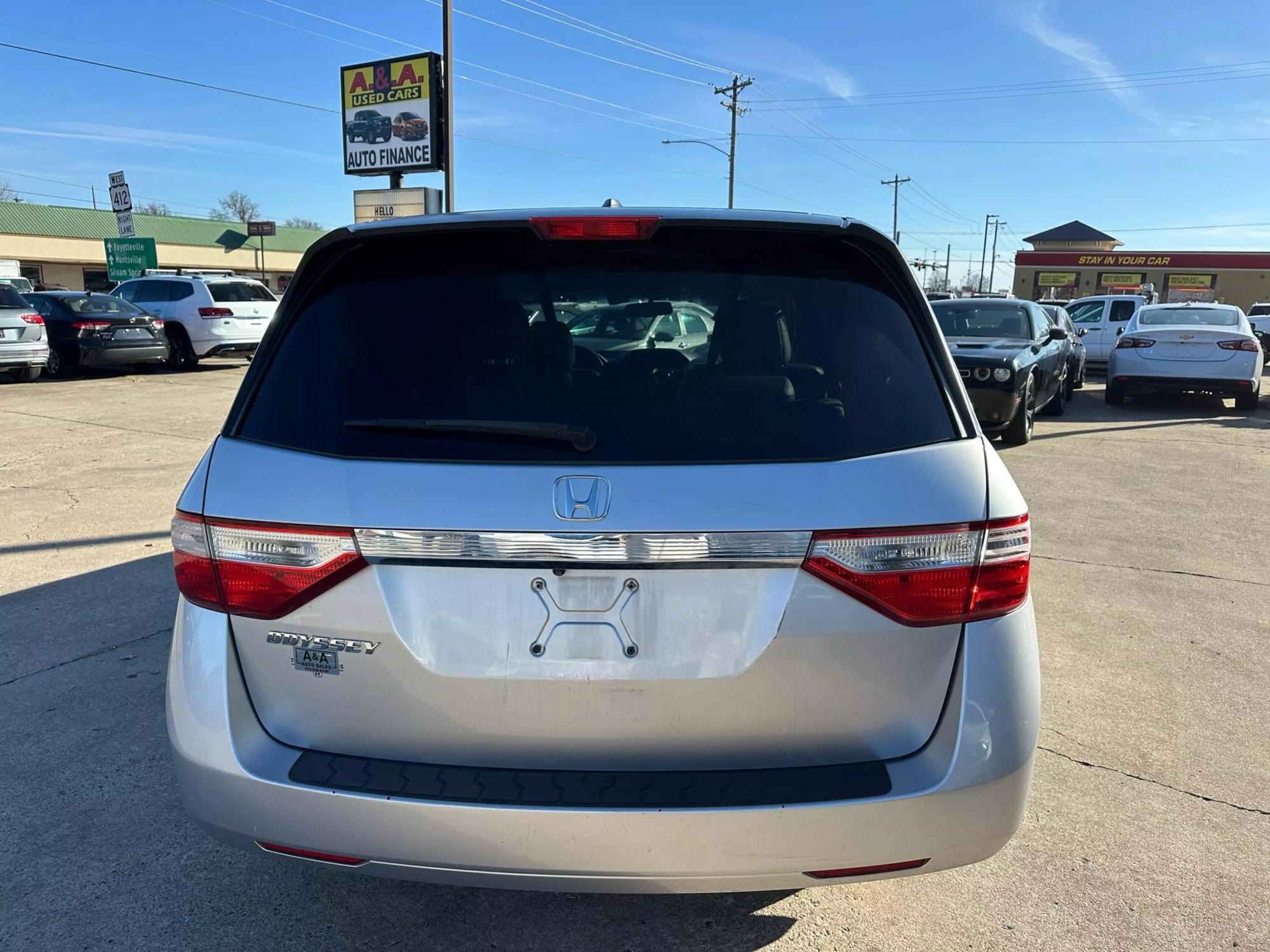 2012 Honda Odyssey EX-L photo 35