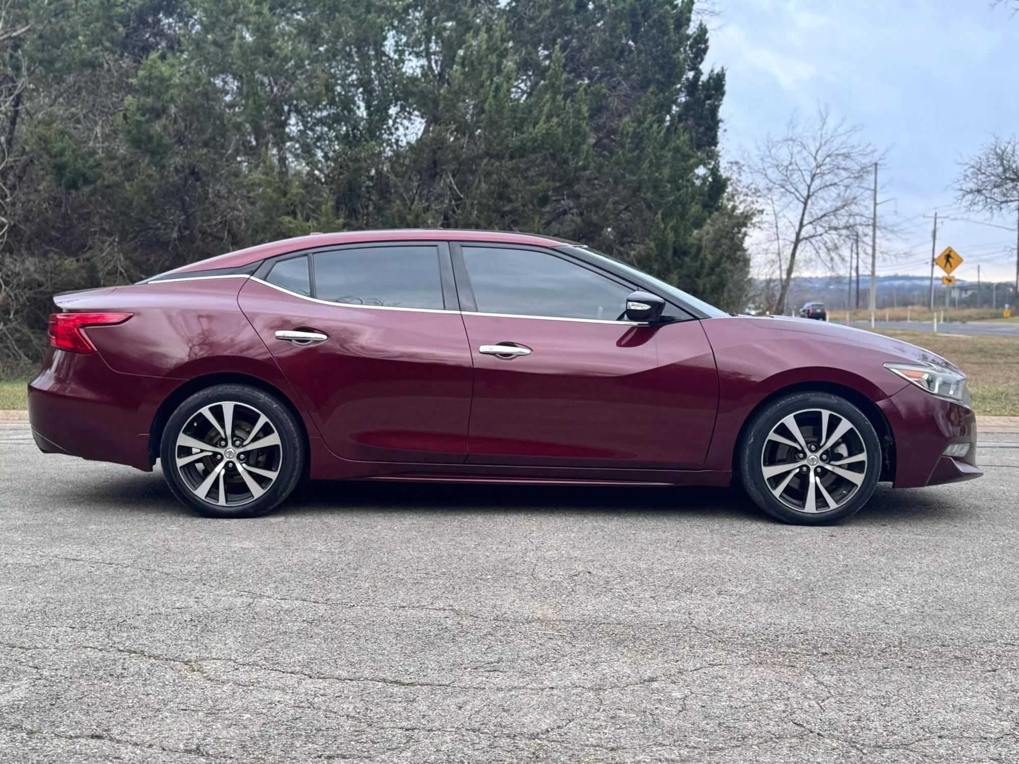 2018 Nissan Maxima SV photo 32