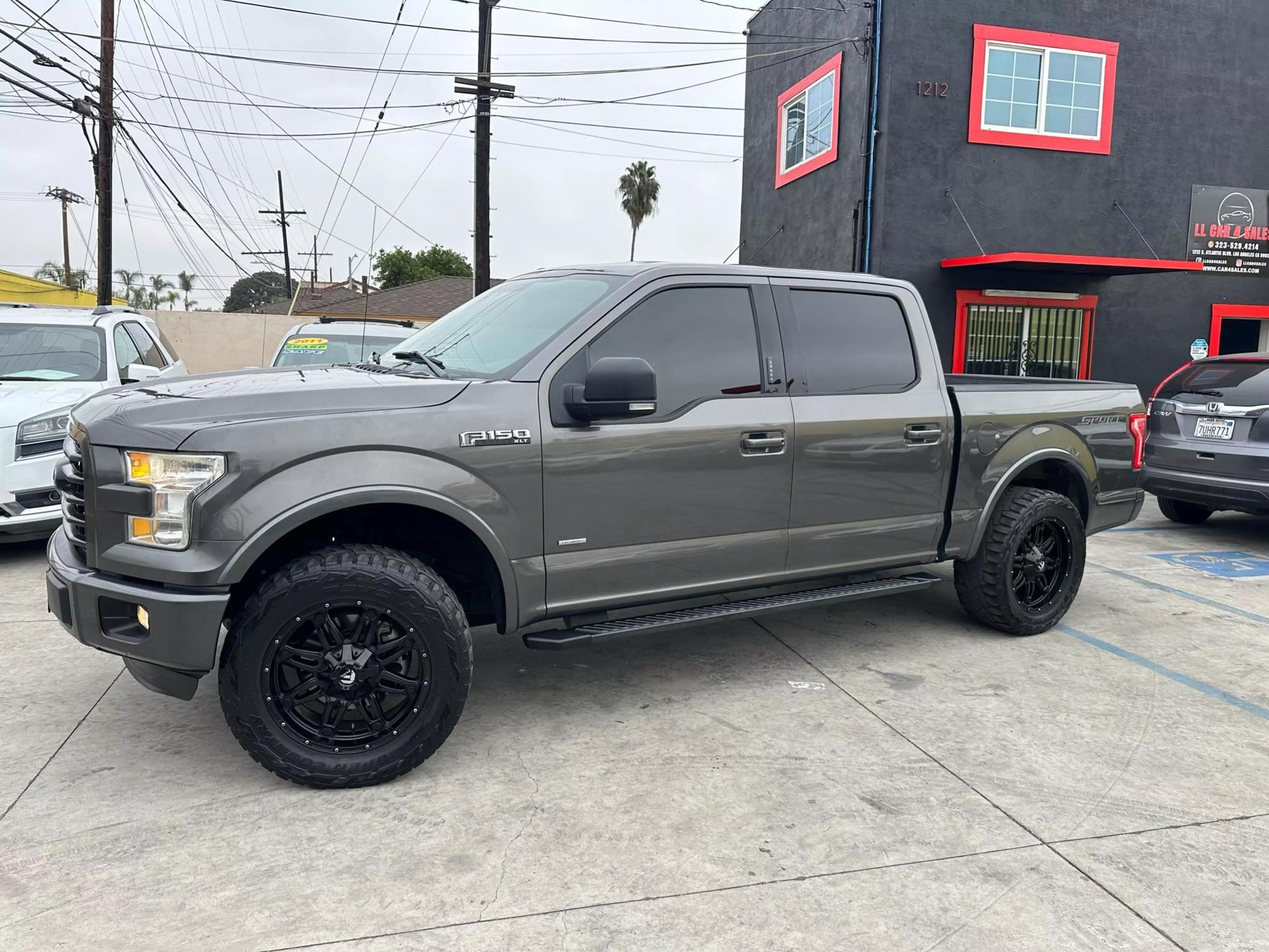 2016 Ford F-150 XLT photo 20