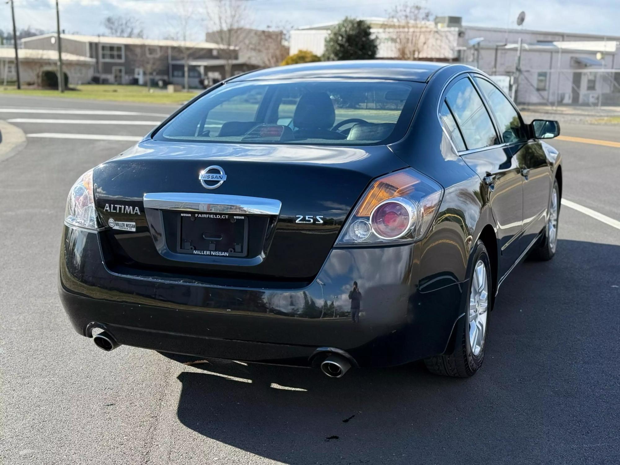 2010 Nissan Altima S photo 92