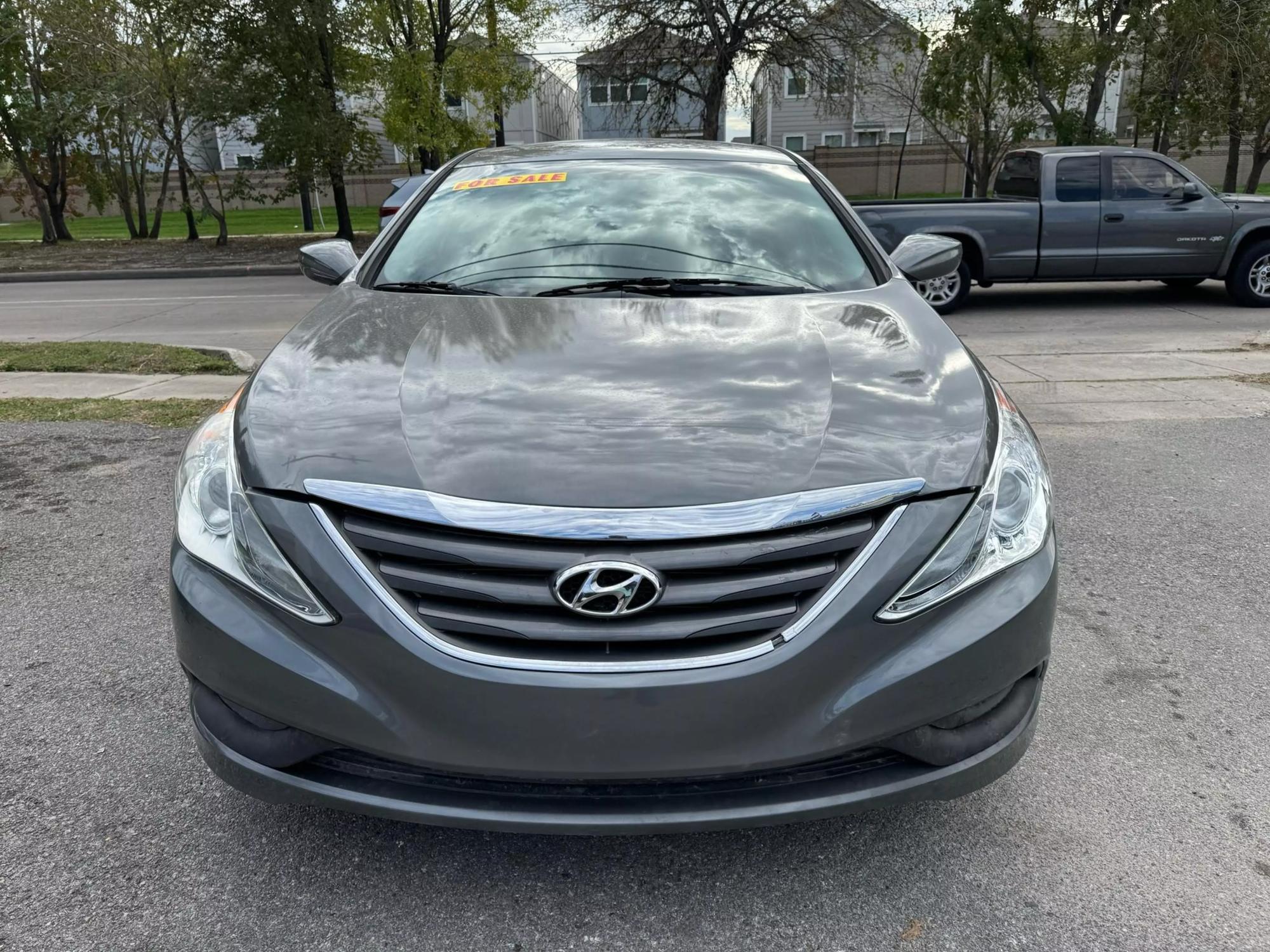 2014 Hyundai Sonata GLS photo 12