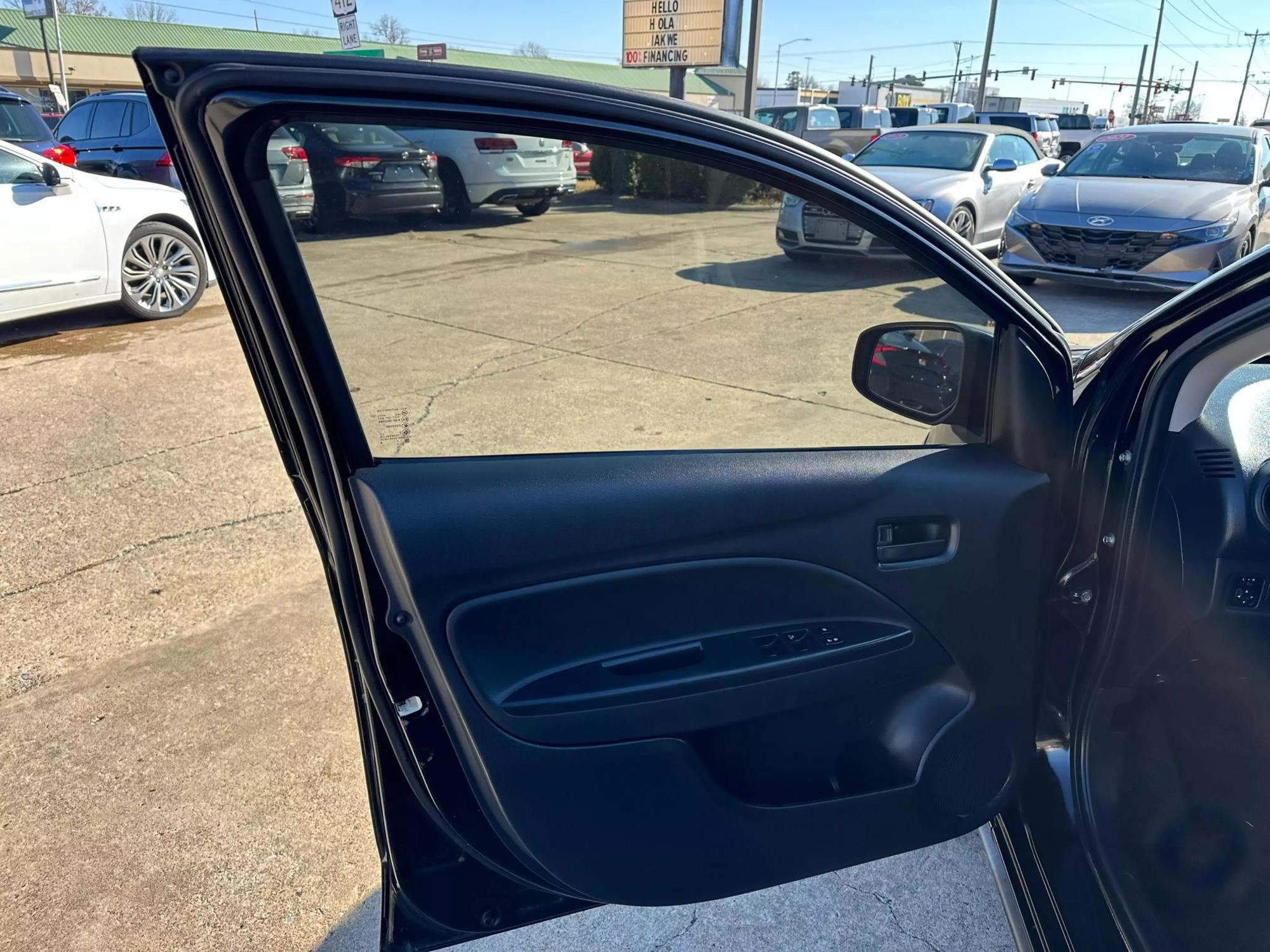 2019 Mitsubishi Mirage G4 ES photo 47