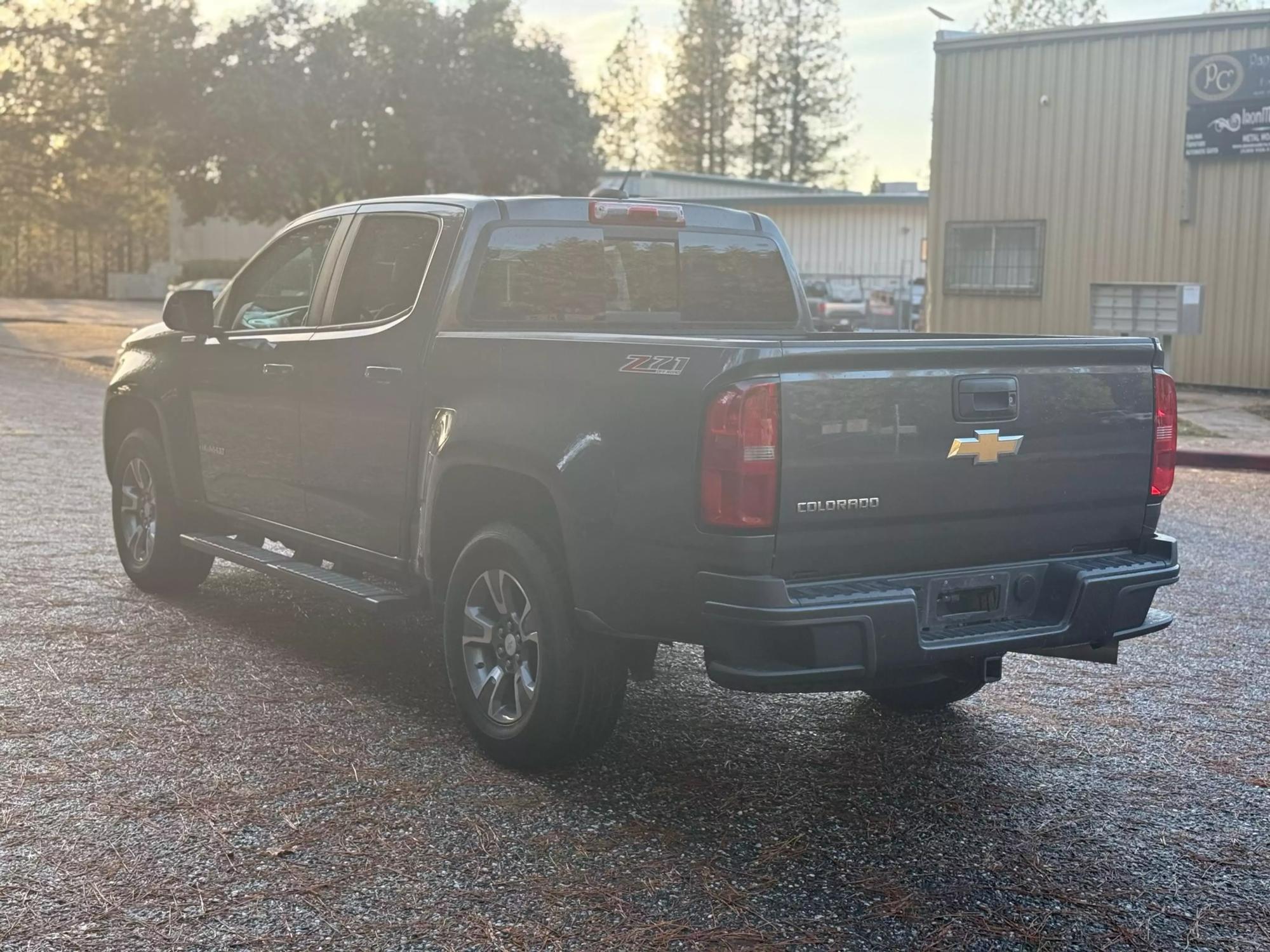 2016 Chevrolet Colorado Z71 photo 35