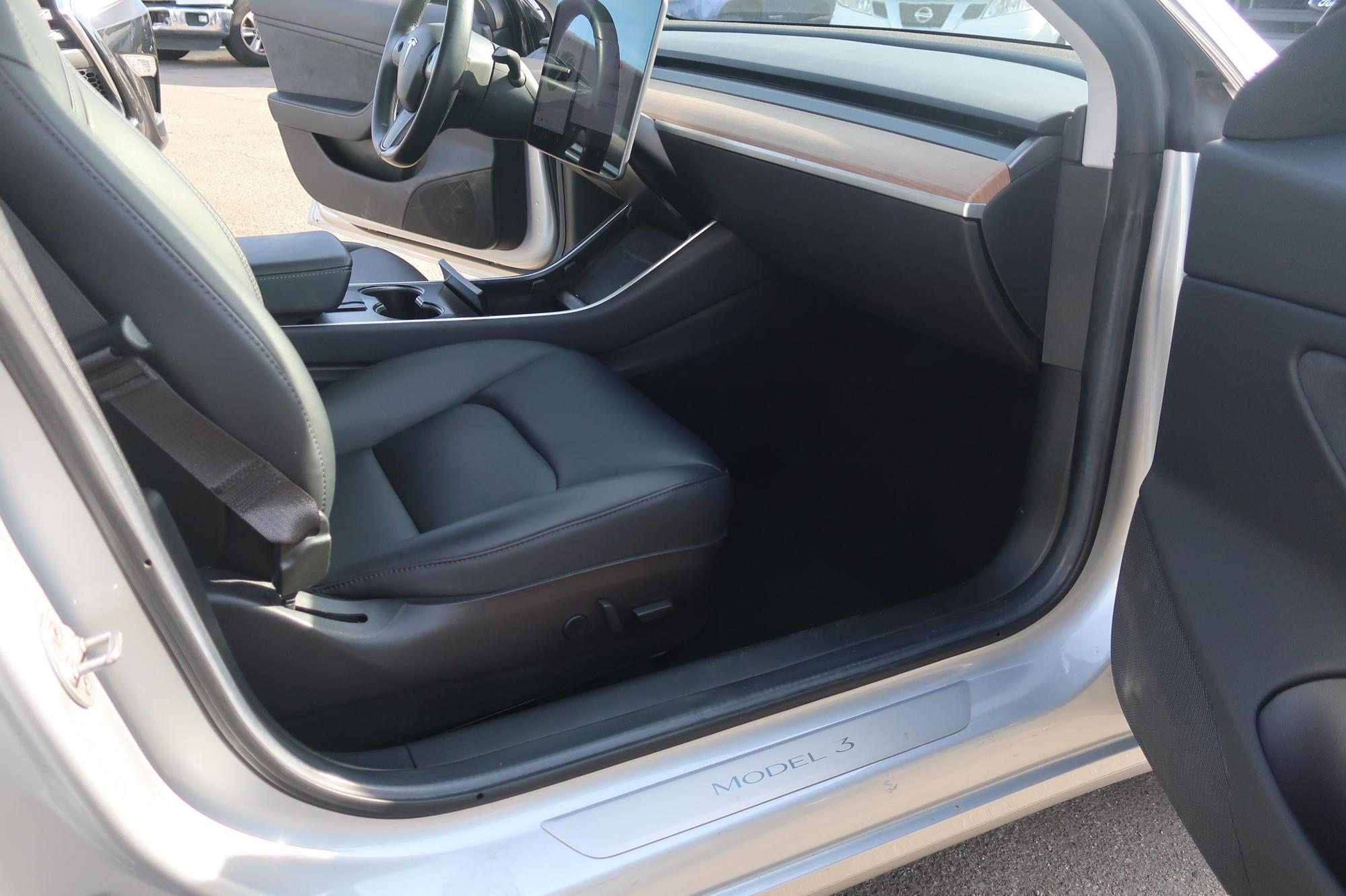 2018 Tesla Model 3 Long Range photo 67