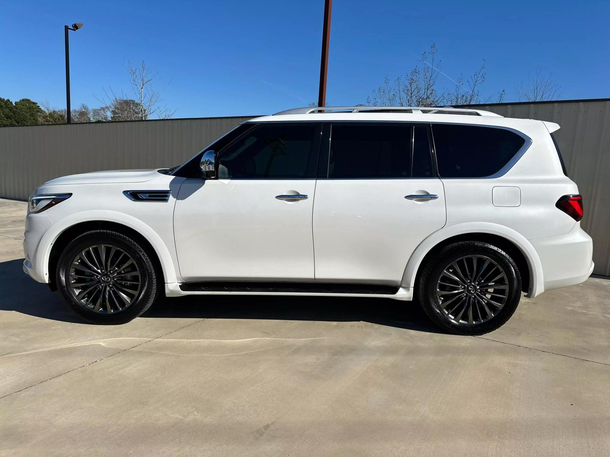 2022 INFINITI QX80 Sensory photo 26