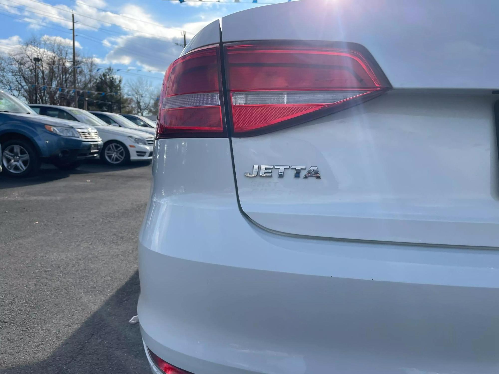 2015 Volkswagen Jetta S photo 64