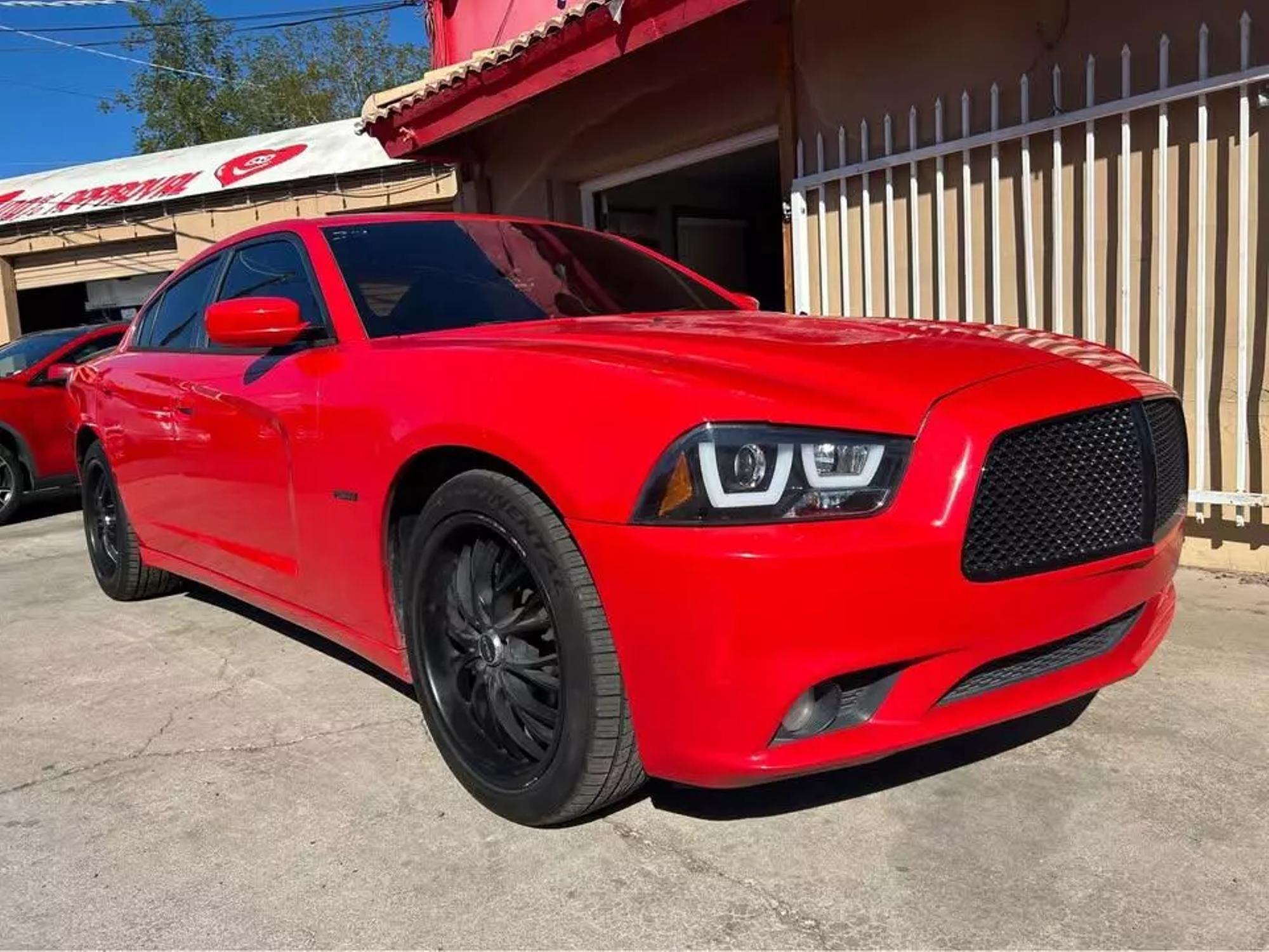 2014 Dodge Charger R/T photo 16