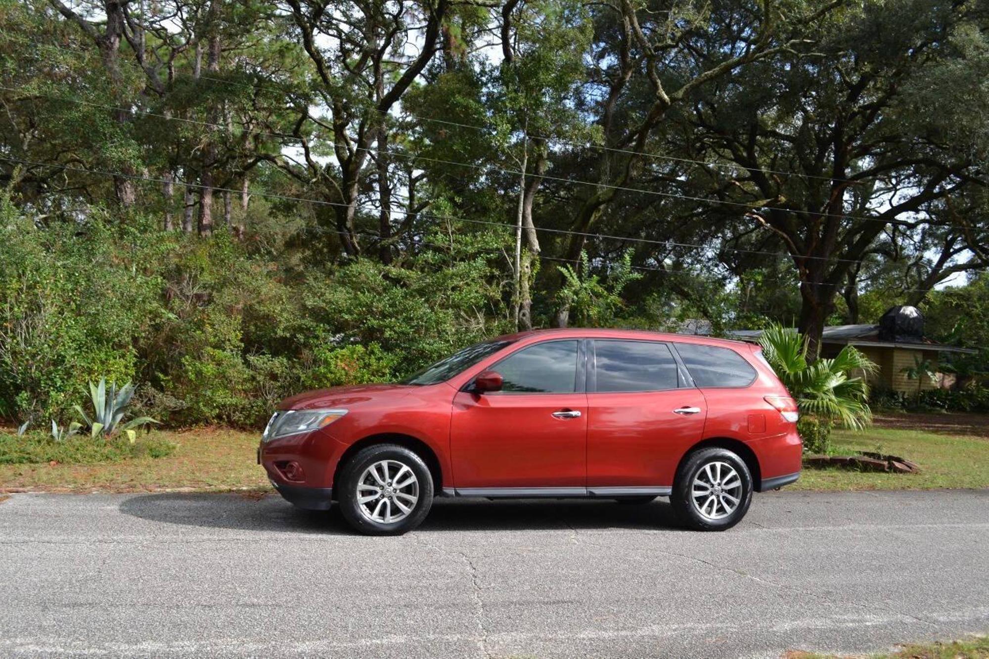 2013 Nissan Pathfinder SV photo 60