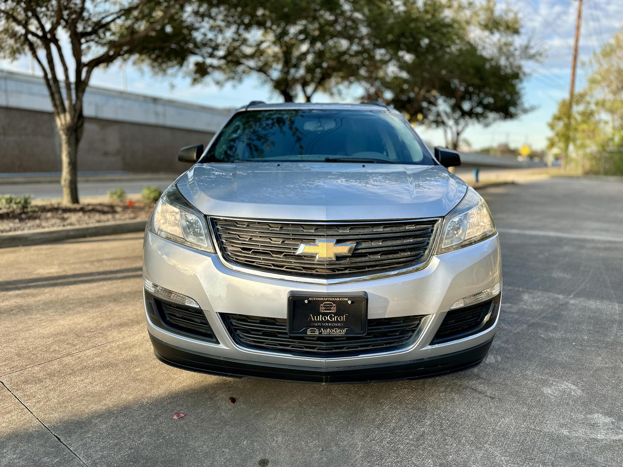 2015 Chevrolet Traverse LS photo 25