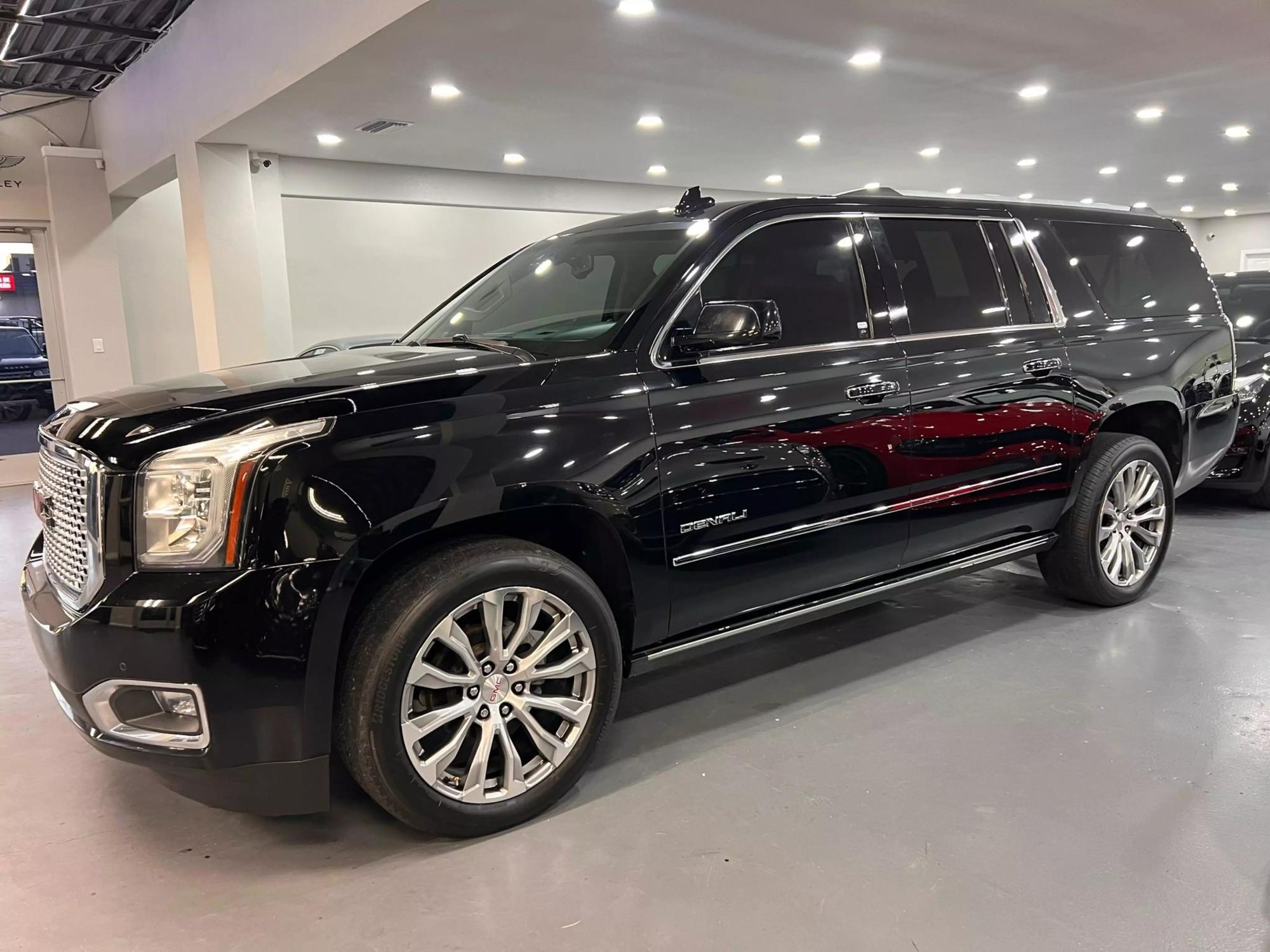 2016 GMC Yukon XL Denali photo 4