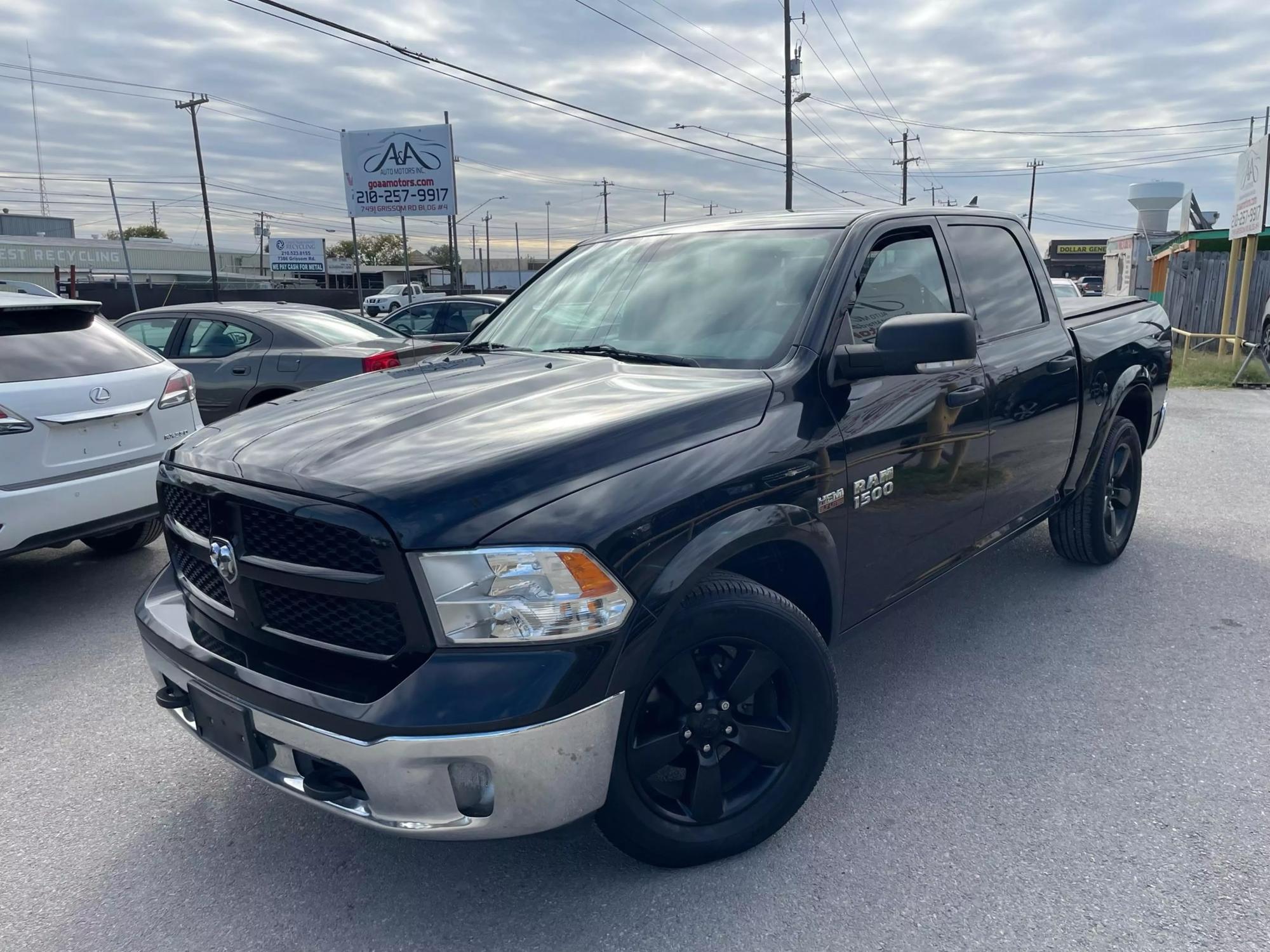 2015 RAM Ram 1500 Pickup Outdoorsman photo 17