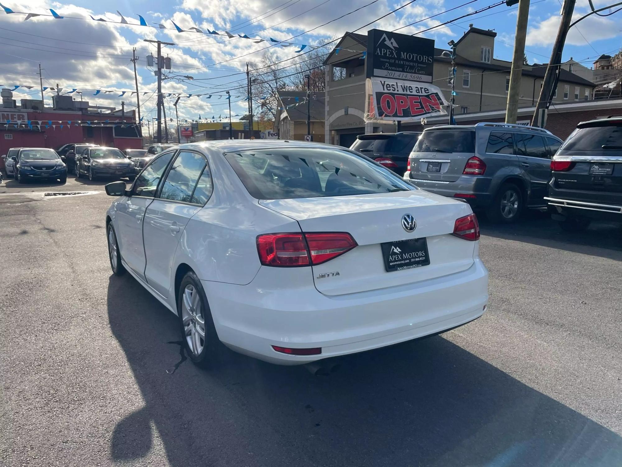 2015 Volkswagen Jetta S photo 63