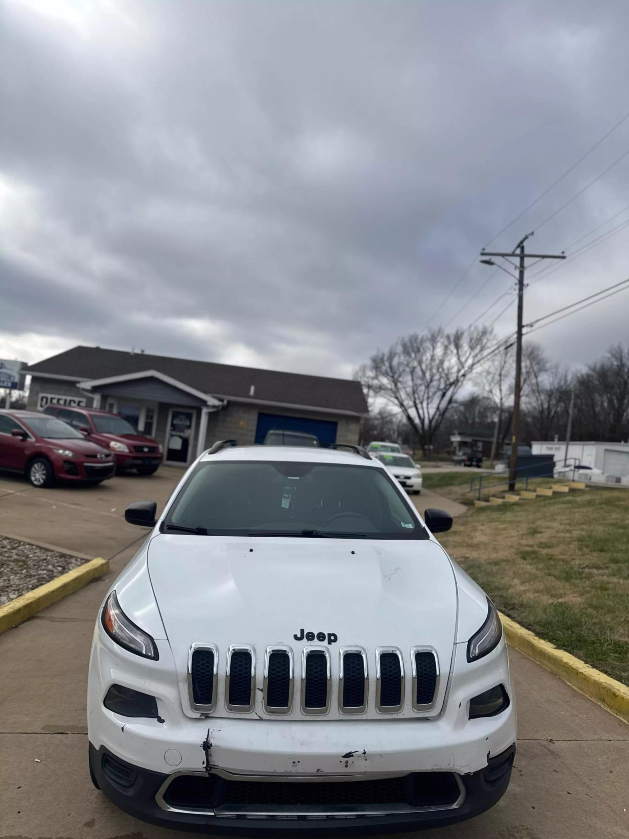 2016 Jeep Cherokee Sport Altitude photo 17