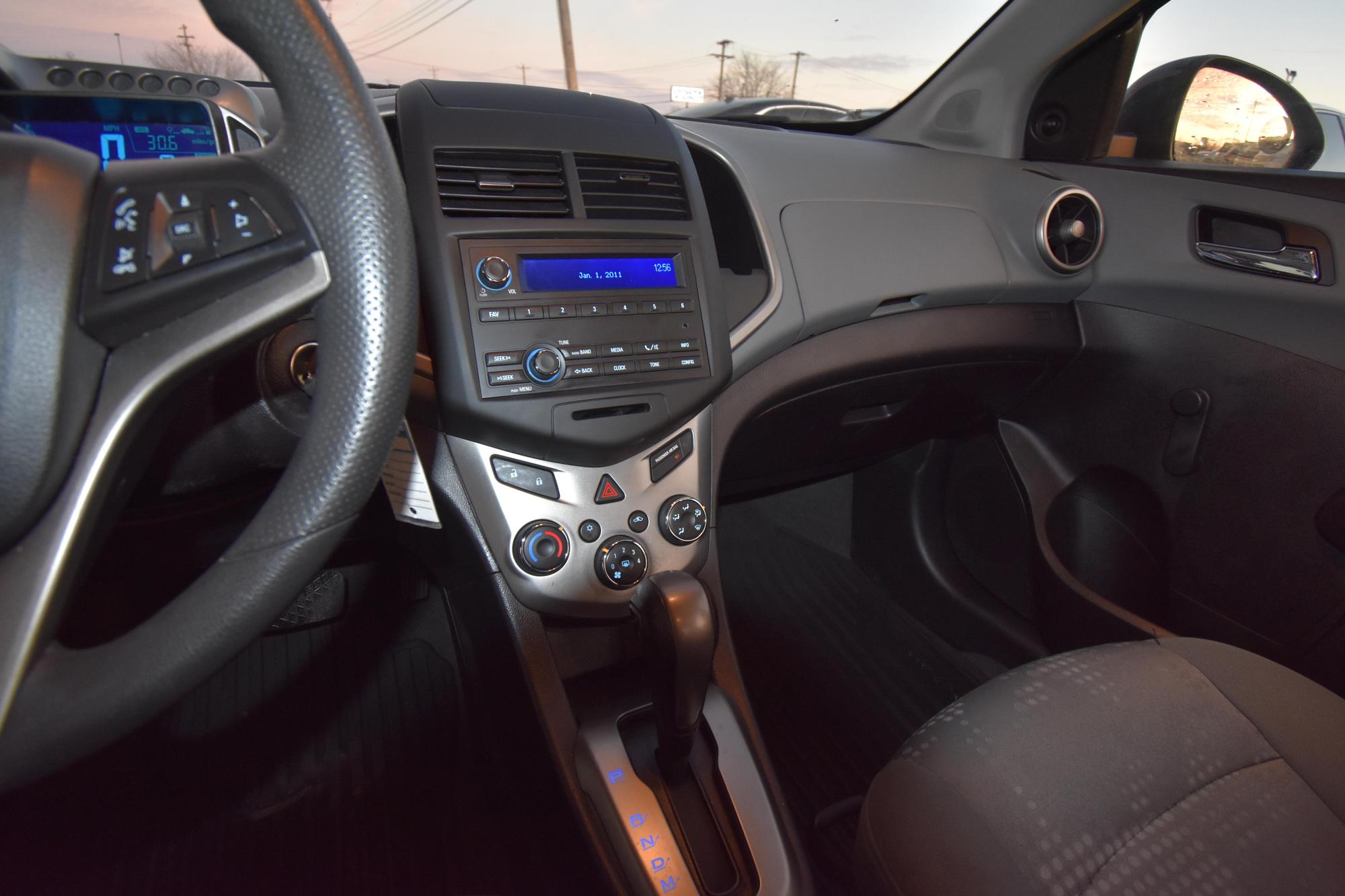 2014 Chevrolet Sonic LS photo 44