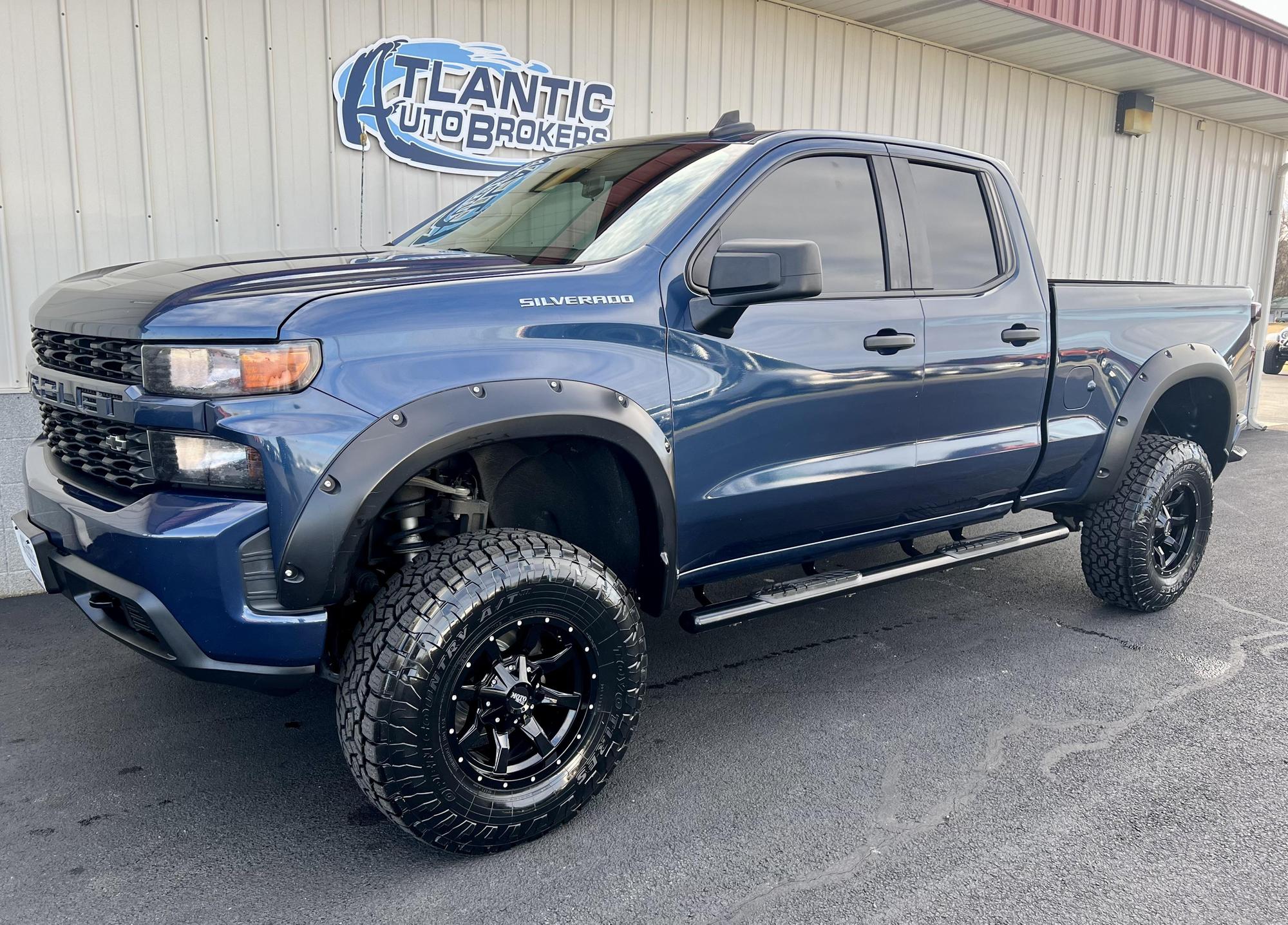 2019 Chevrolet Silverado 1500 Custom photo 34