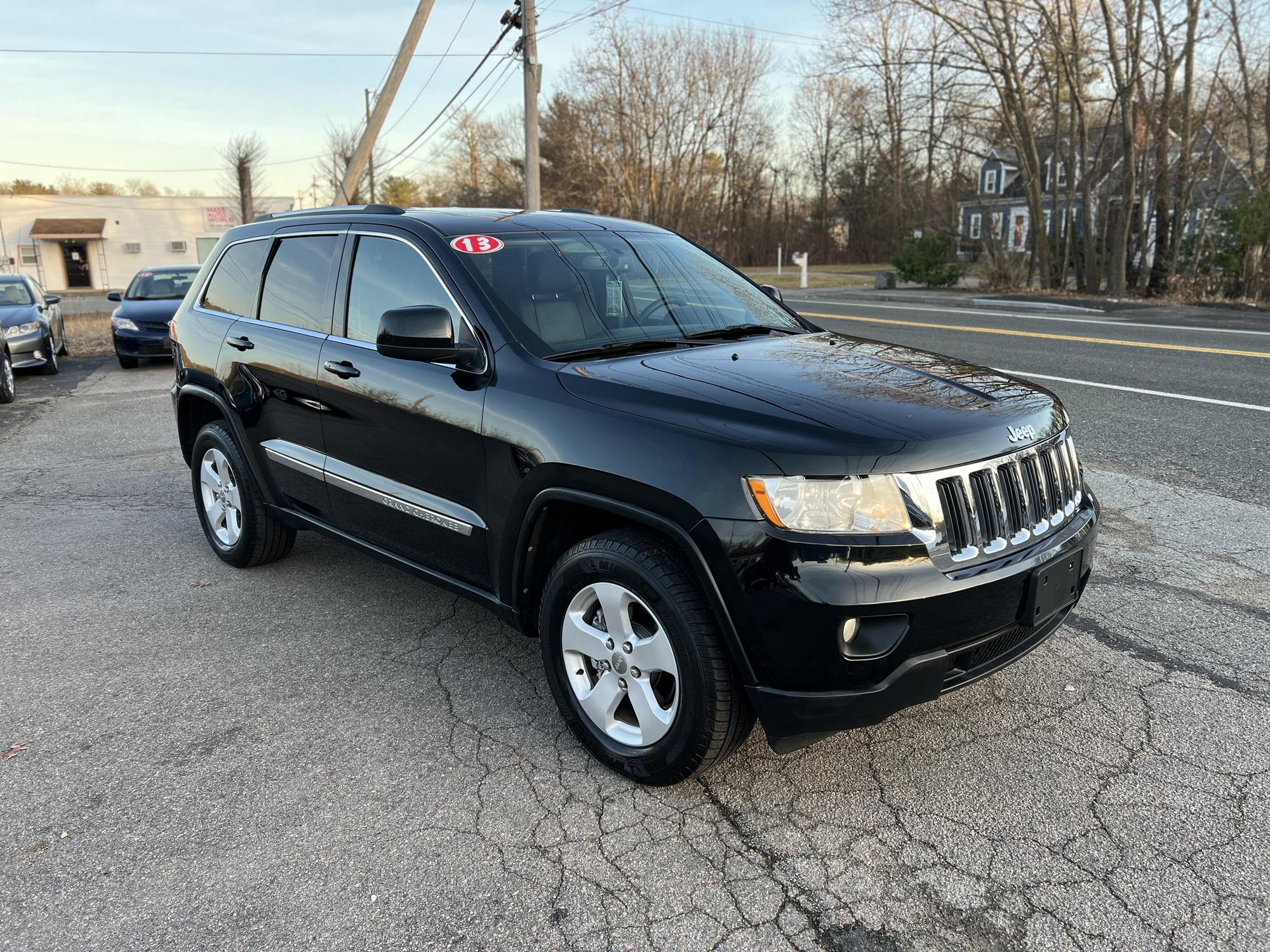 2013 Jeep Grand Cherokee Laredo photo 40