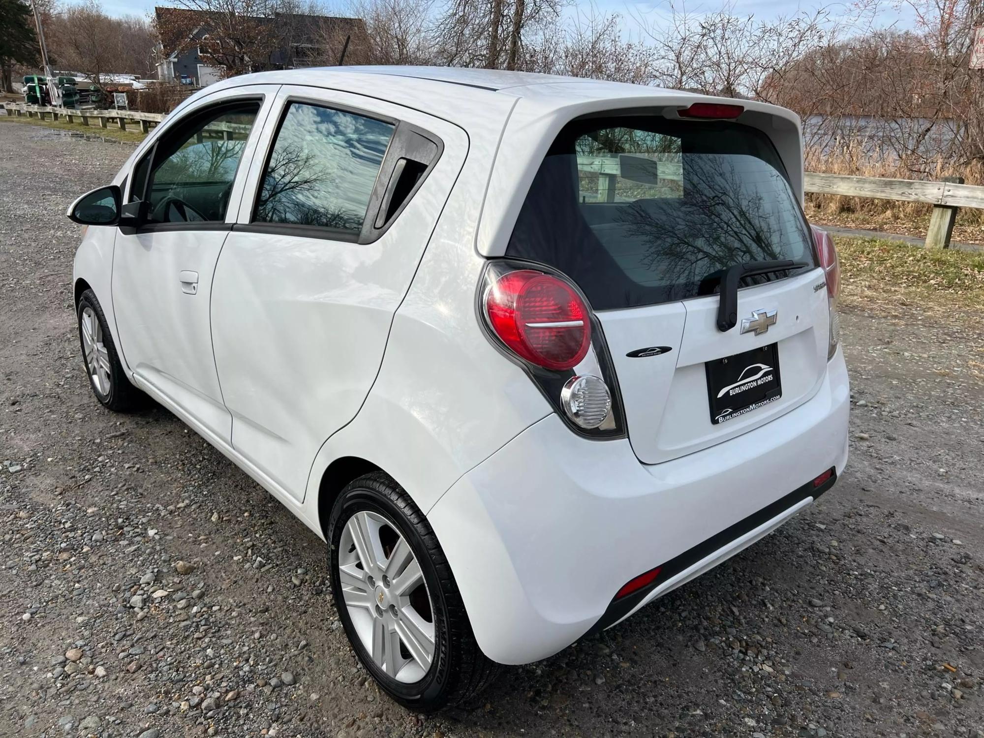 2014 Chevrolet Spark 1LT photo 24