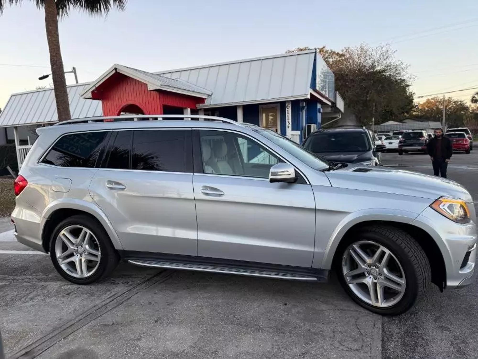 2014 Mercedes-Benz GL-Class GL550 photo 21