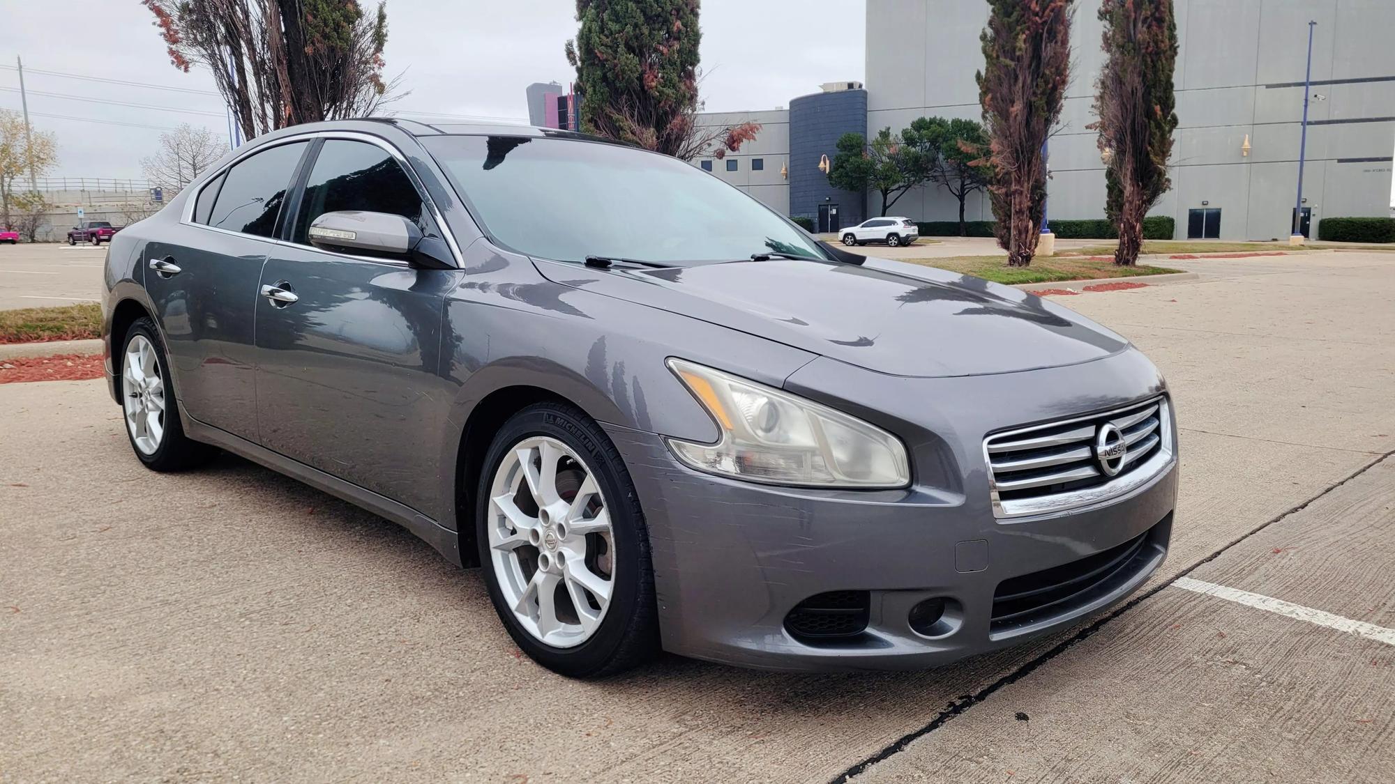 2014 Nissan Maxima SV photo 20