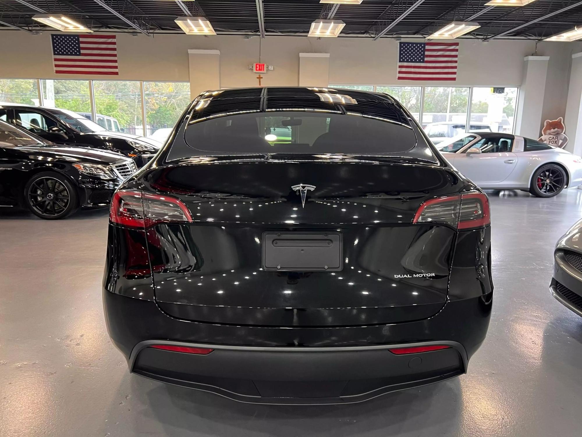 2022 Tesla Model Y Long Range photo 5