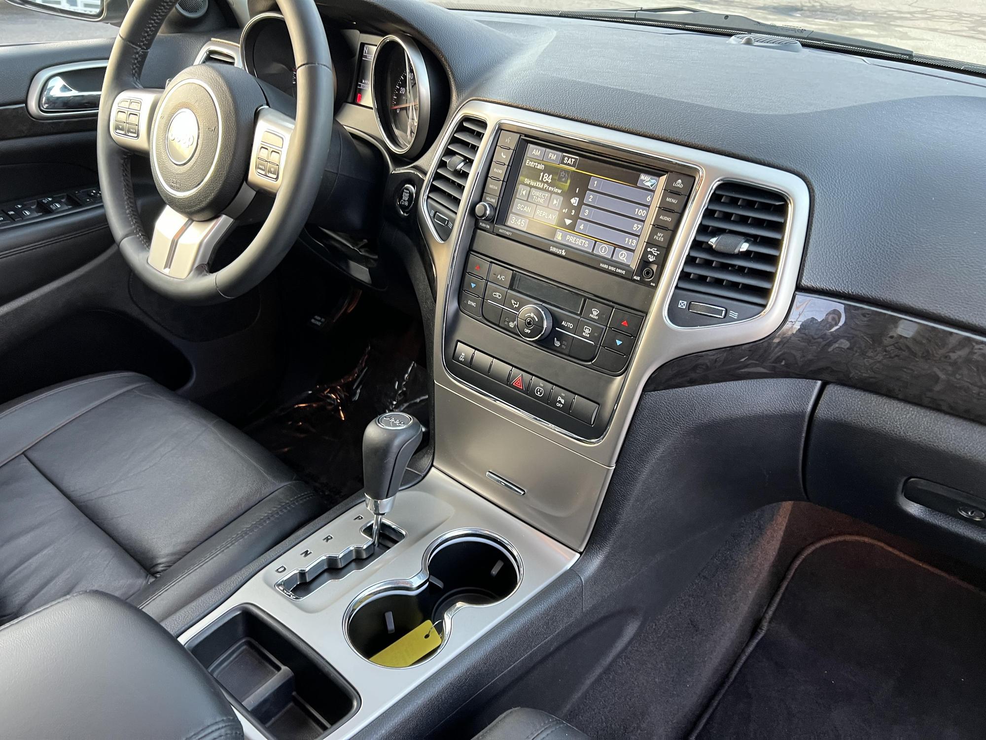 2013 Jeep Grand Cherokee Laredo photo 64