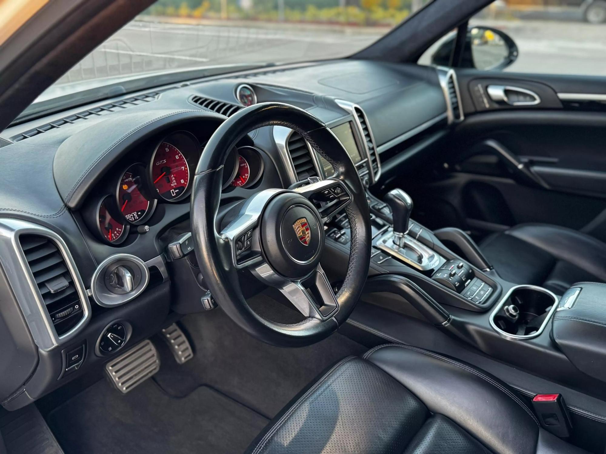 2016 Porsche Cayenne GTS photo 62