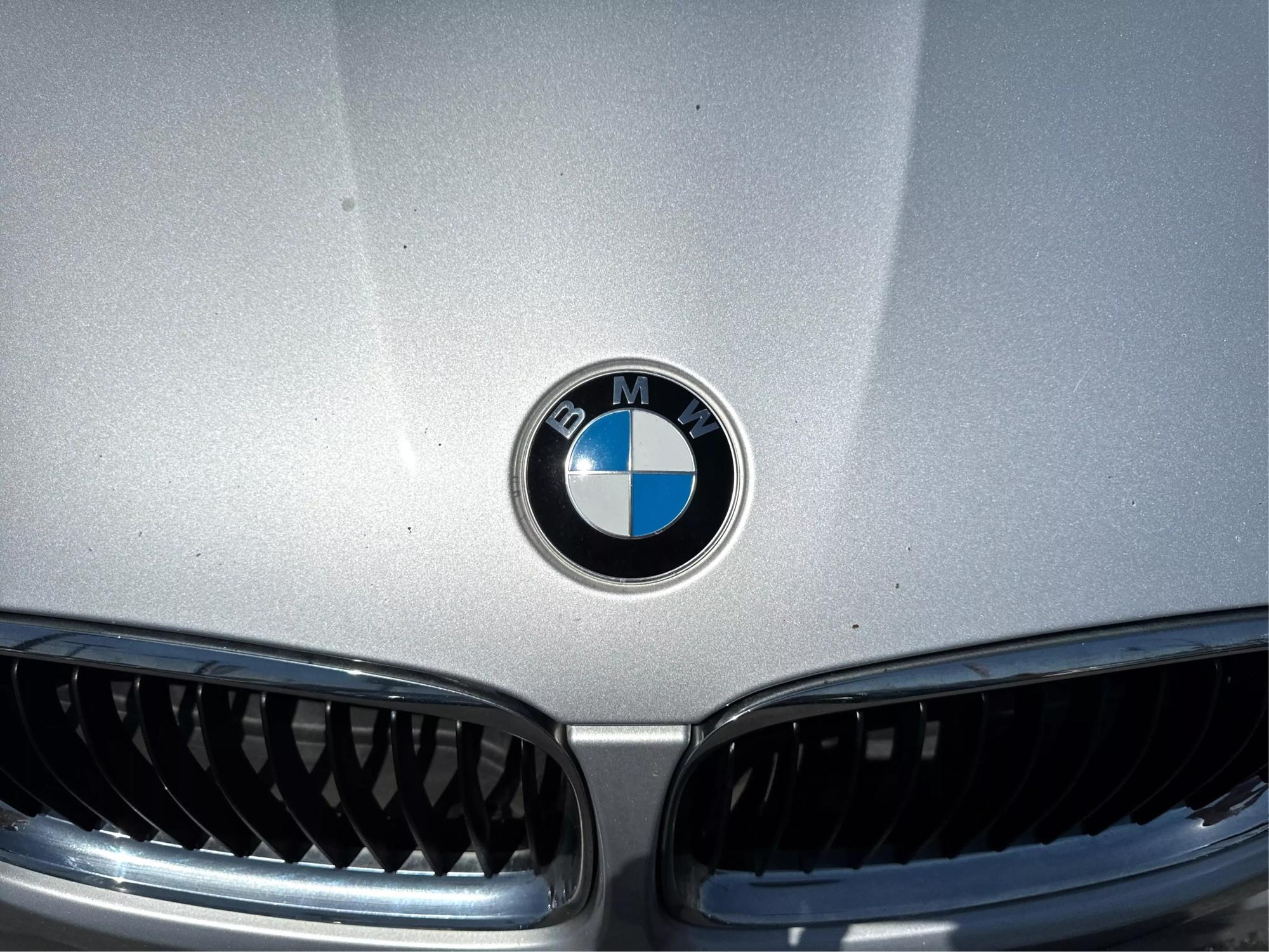 2011 BMW 3 Series 328i photo 57