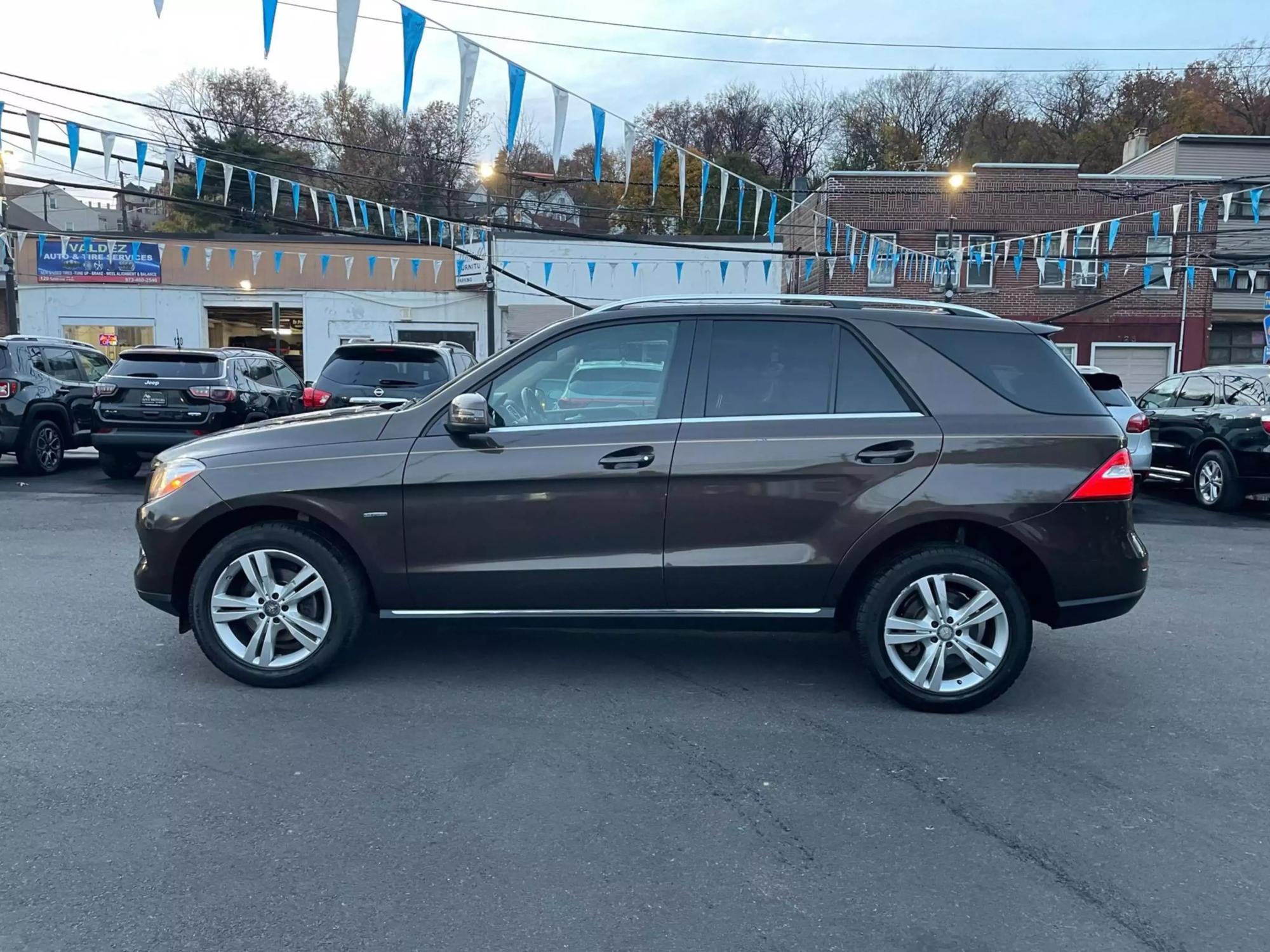 2012 Mercedes-Benz M-Class ML350 photo 72