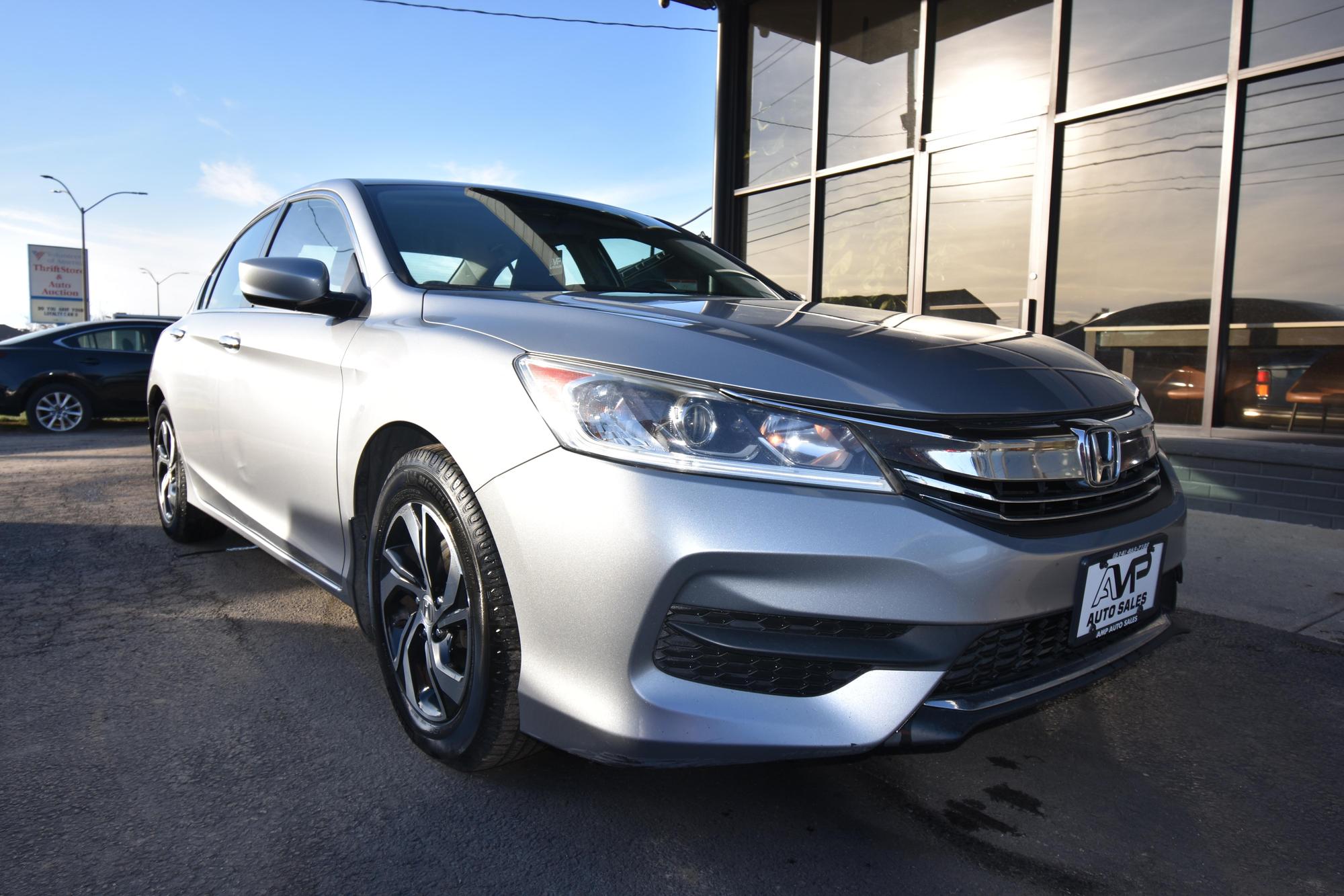 2016 Honda Accord LX photo 32