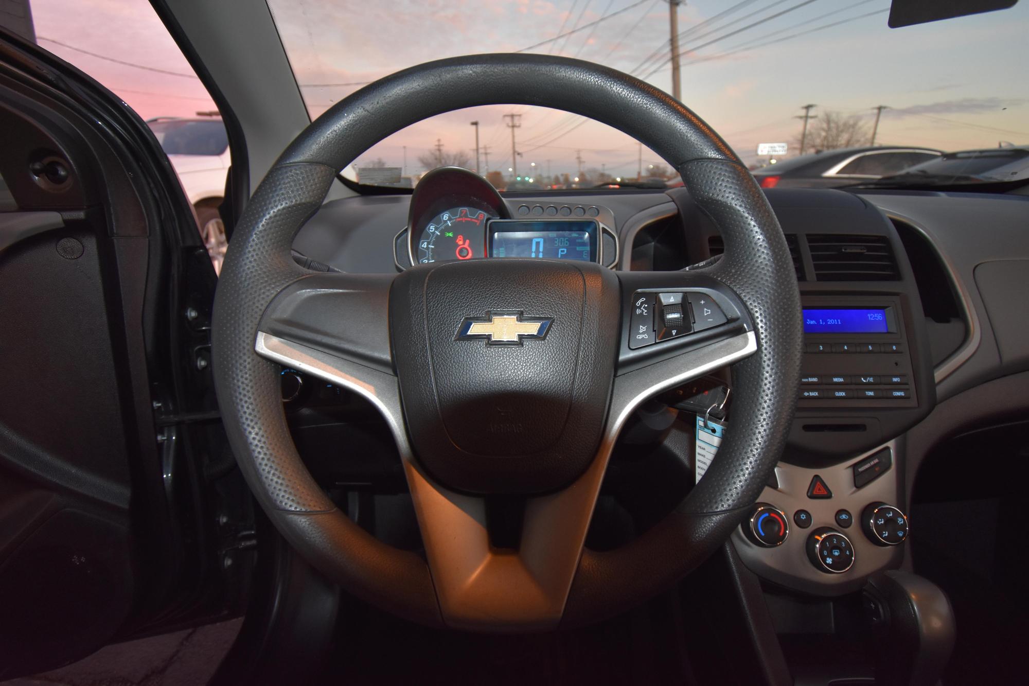 2014 Chevrolet Sonic LS photo 42