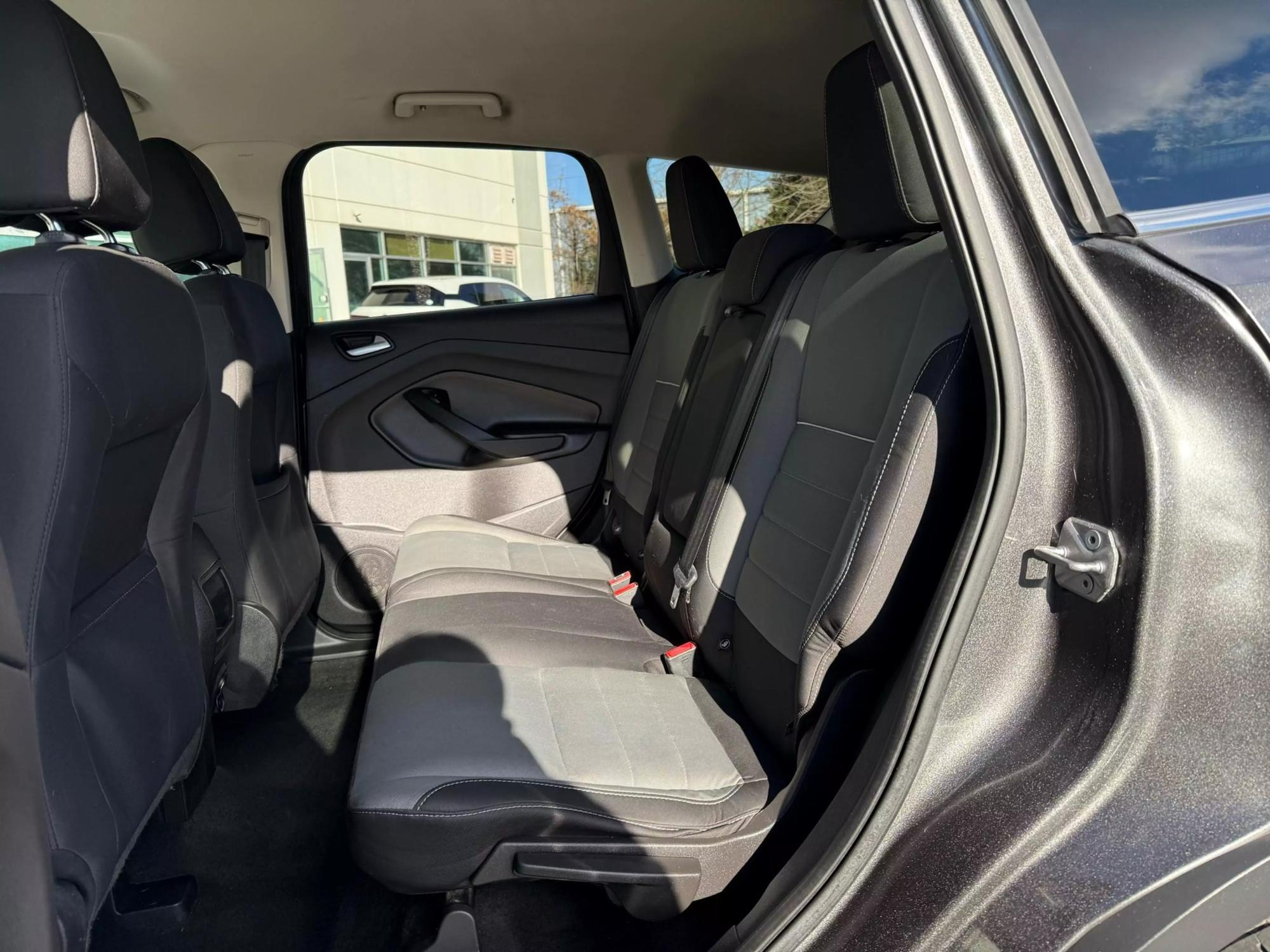 2015 Ford Escape SE photo 146