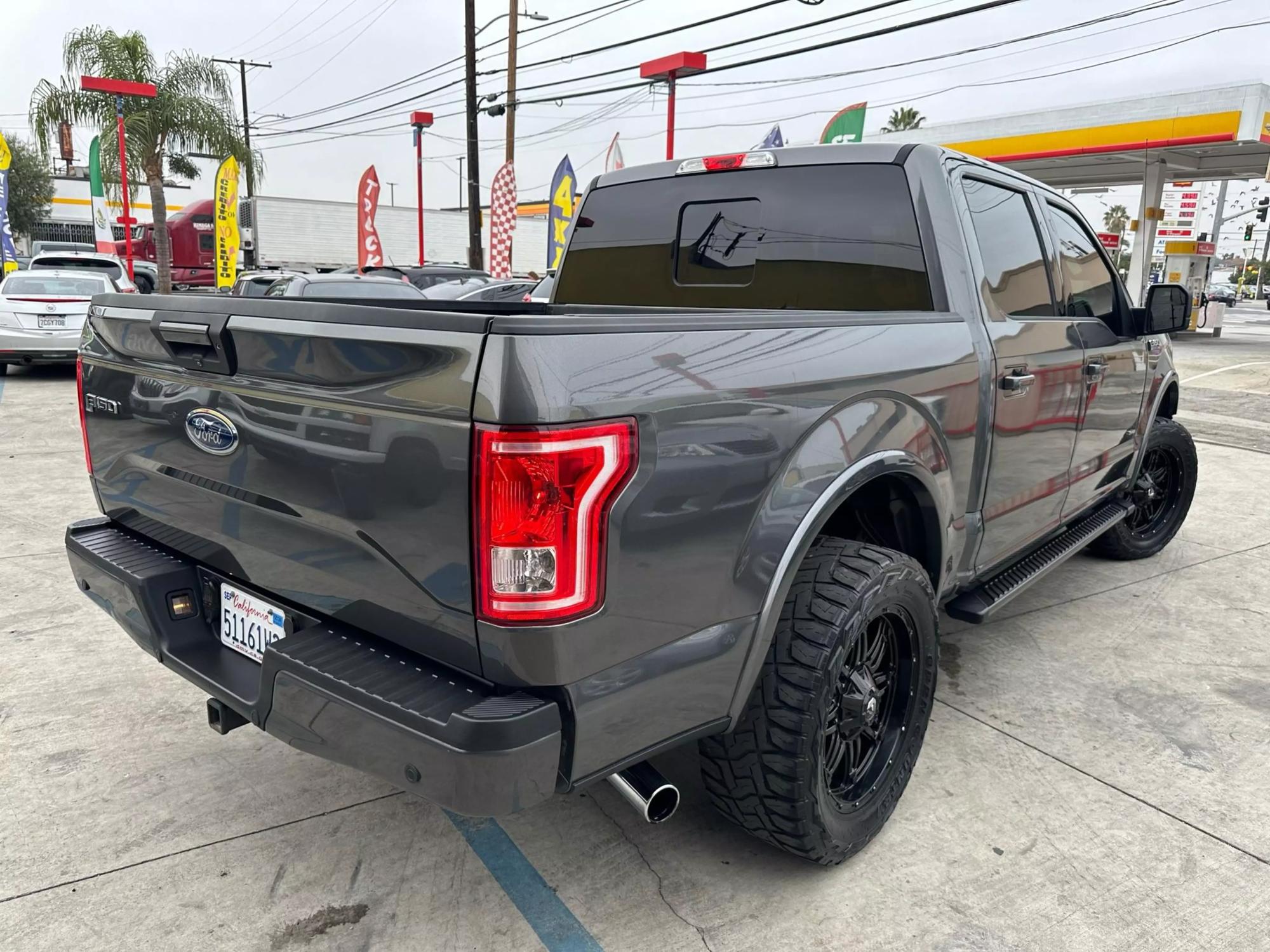 2016 Ford F-150 XLT photo 23