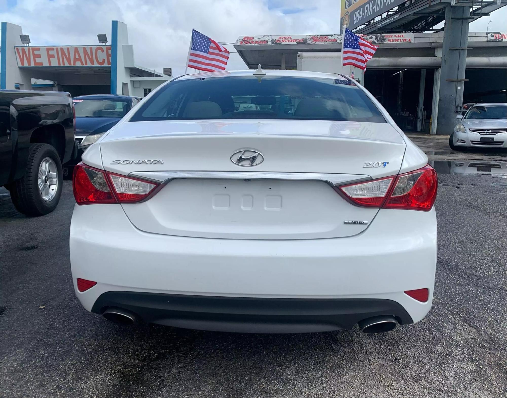 2014 Hyundai Sonata SE photo 34