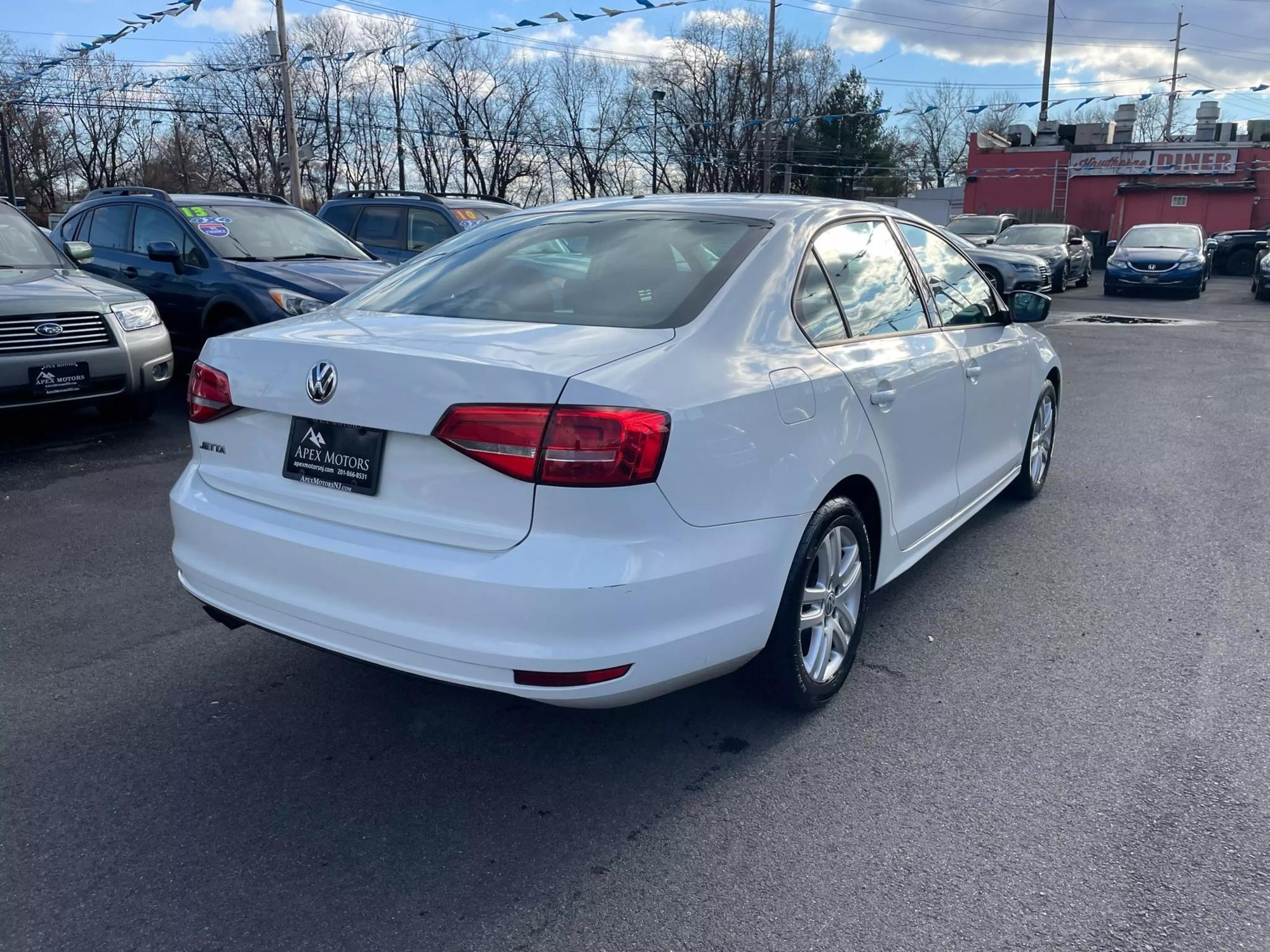 2015 Volkswagen Jetta S photo 68