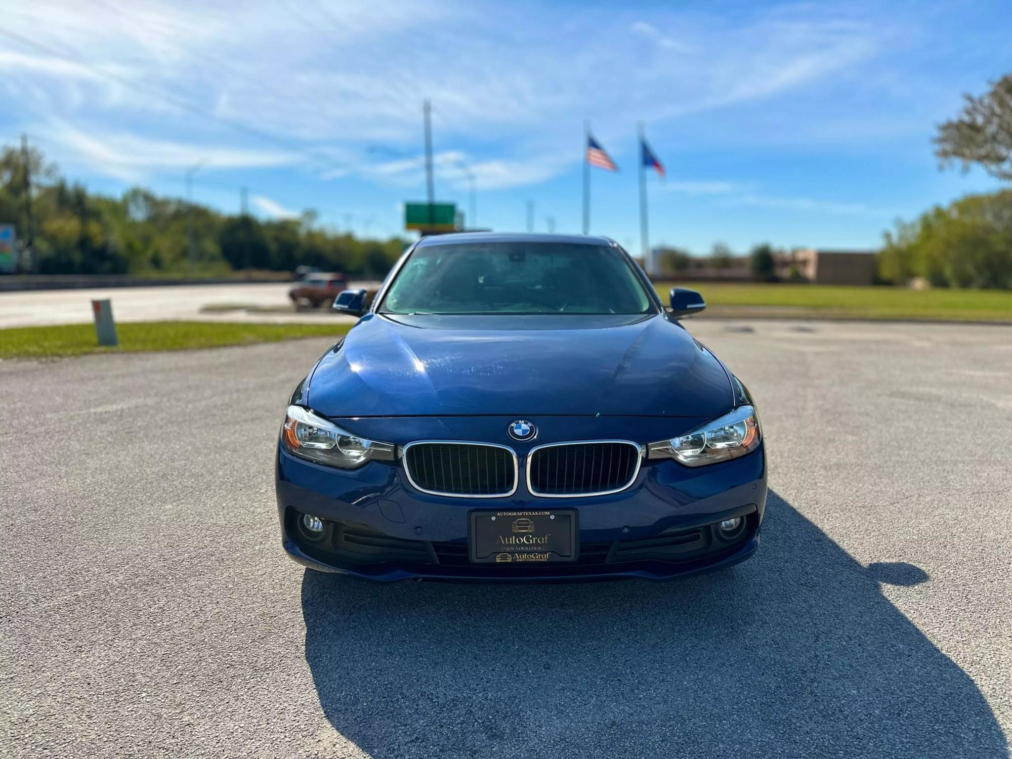 2017 BMW 3 Series 320i photo 23