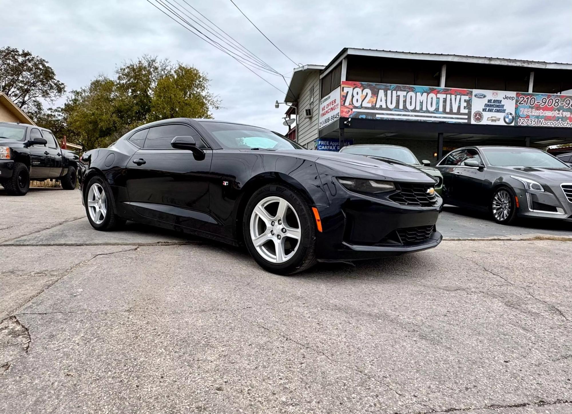 2019 Chevrolet Camaro 1LT photo 14