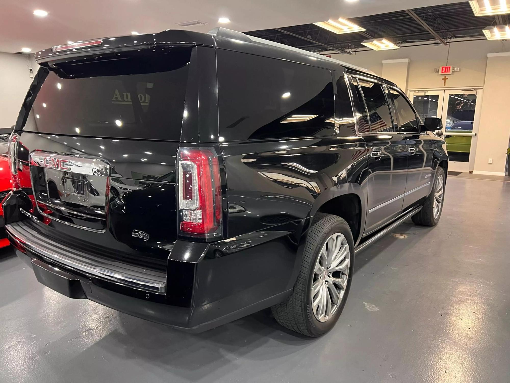 2016 GMC Yukon XL Denali photo 7