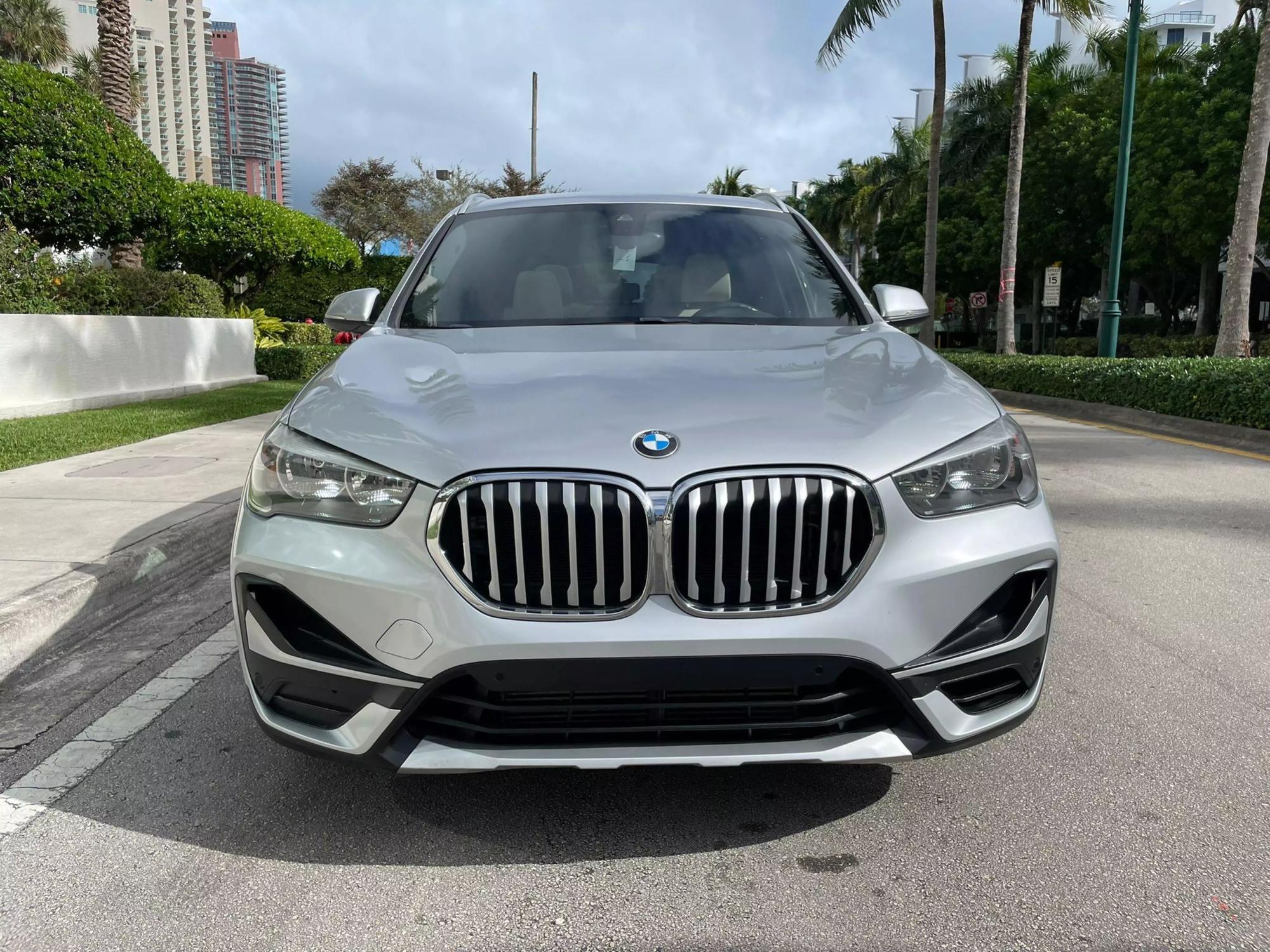 2021 BMW X1 28i photo 30