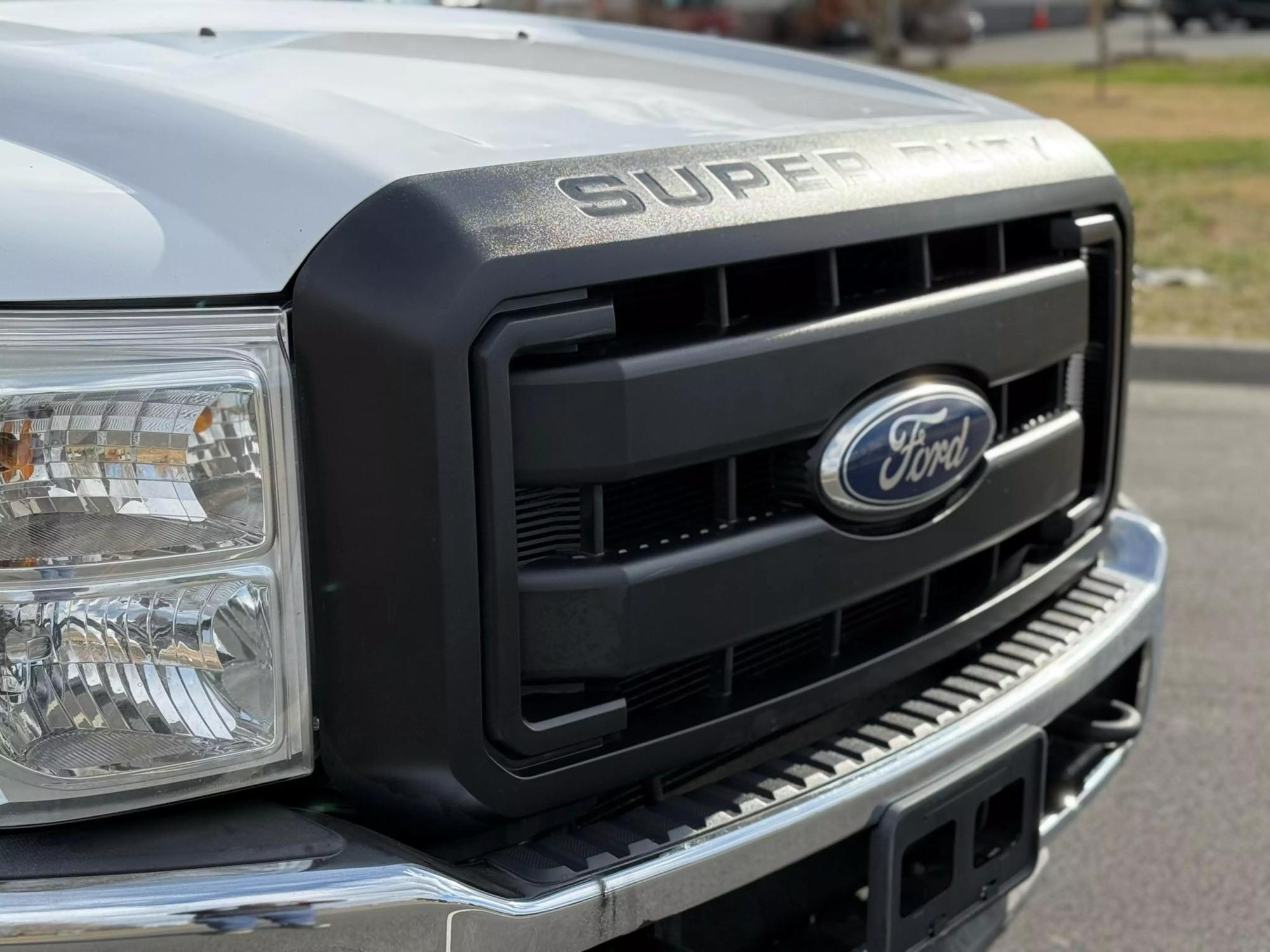 2011 Ford F-250 Super Duty XLT photo 128