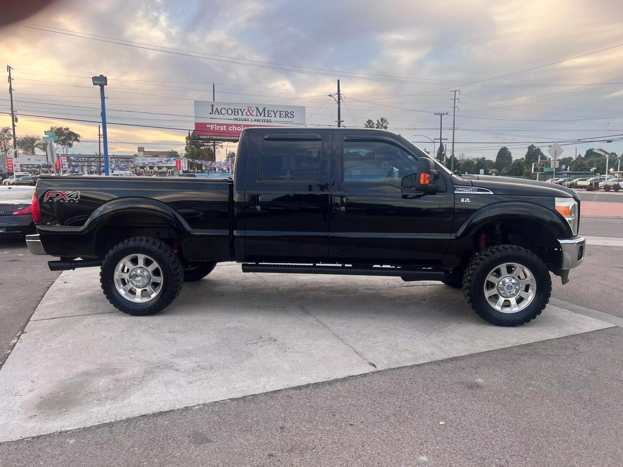 2016 Ford F-250 Super Duty Lariat photo 33