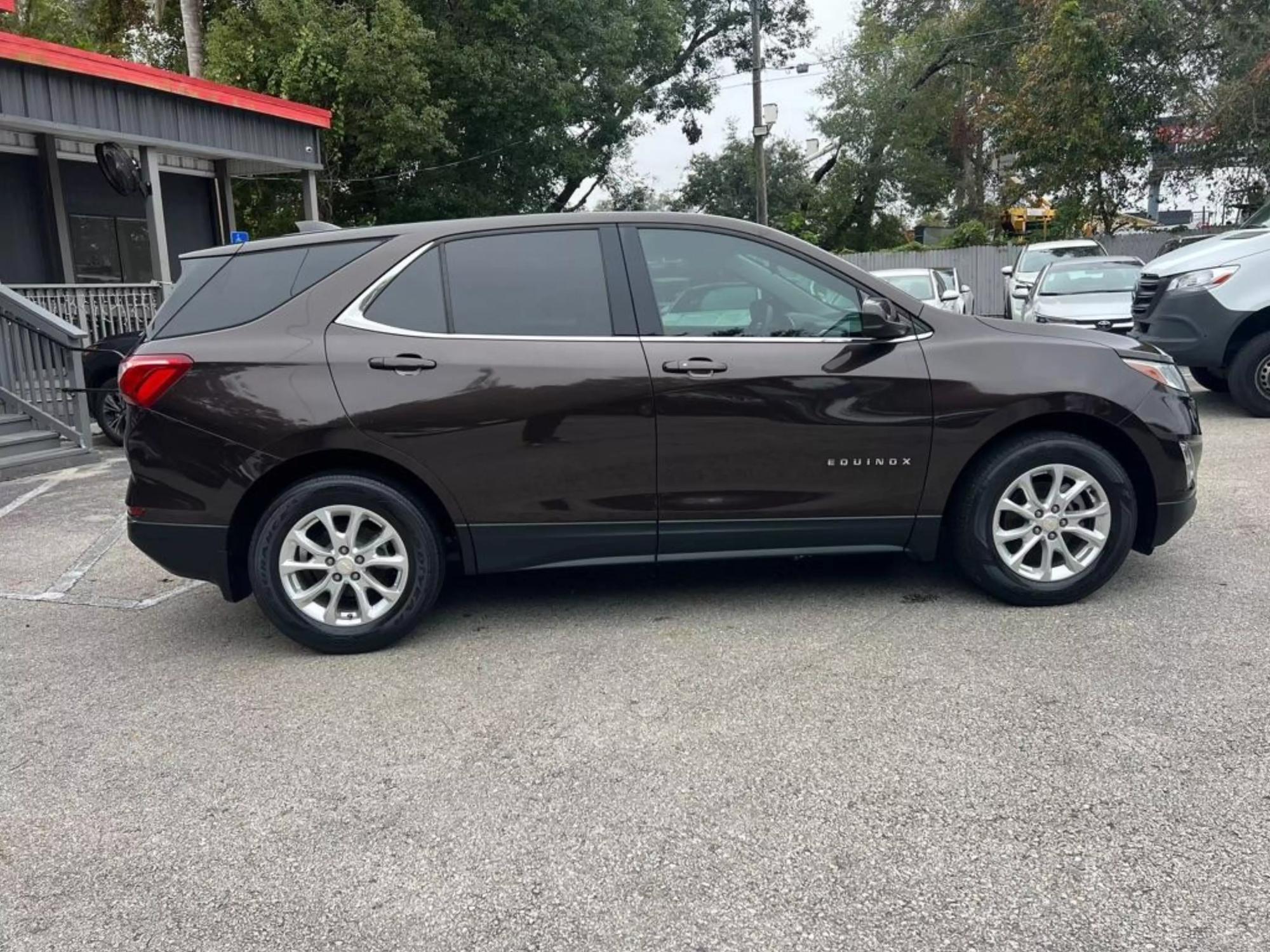 2020 Chevrolet Equinox LT photo 22