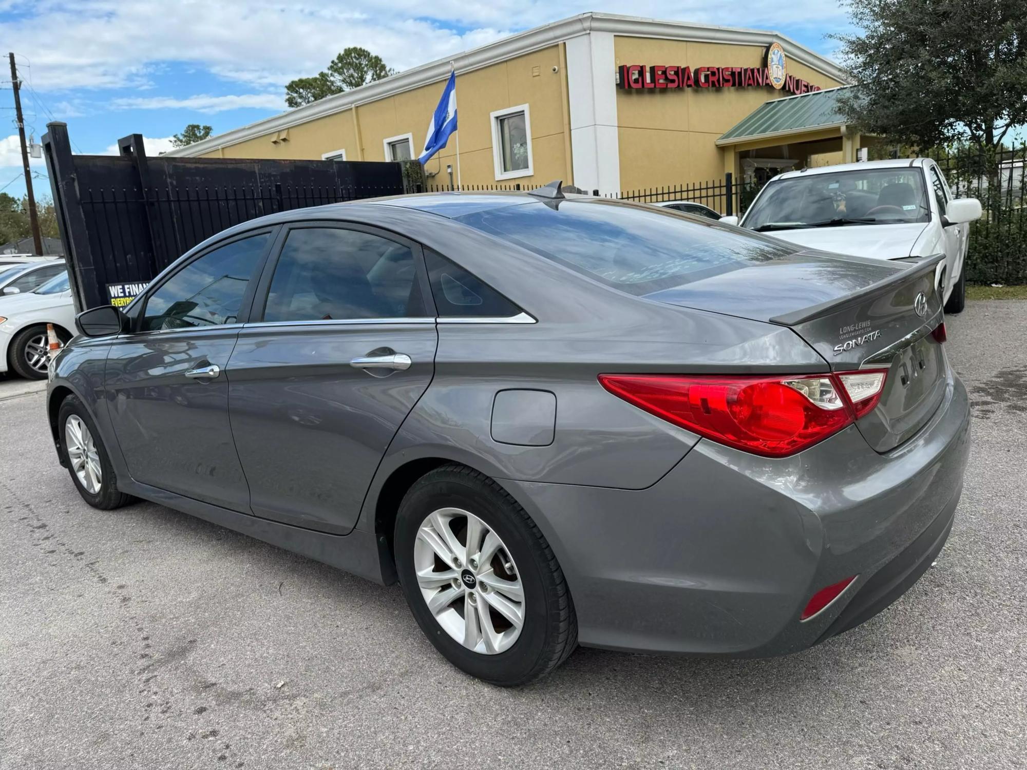 2014 Hyundai Sonata GLS photo 21