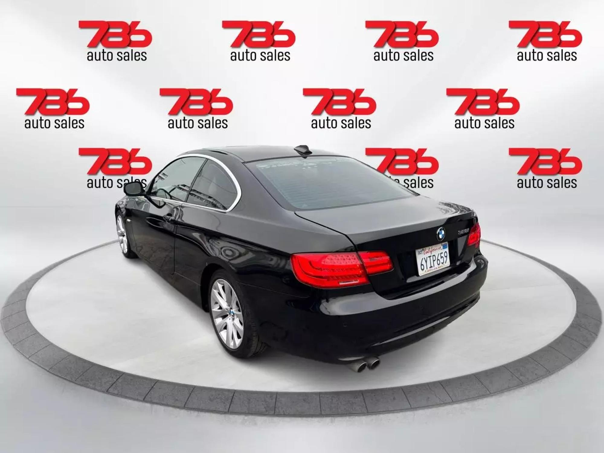 2011 BMW 3 Series 328i photo 42