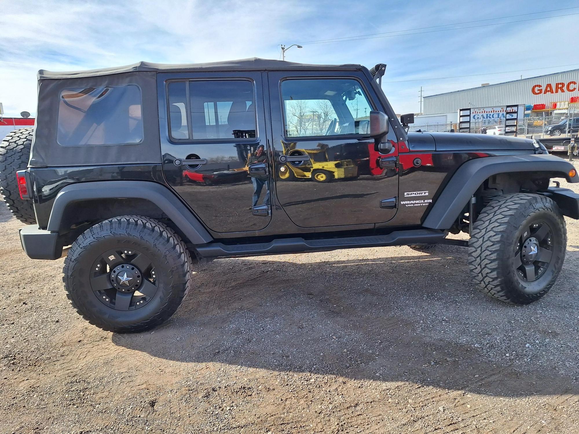 2016 Jeep Wrangler Unlimited Sport S photo 15